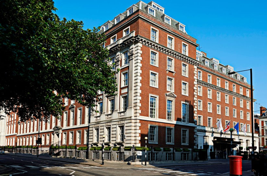 HIGH PROFILE VENUE ATTRACTS HIGH PROFILE CLIENTS