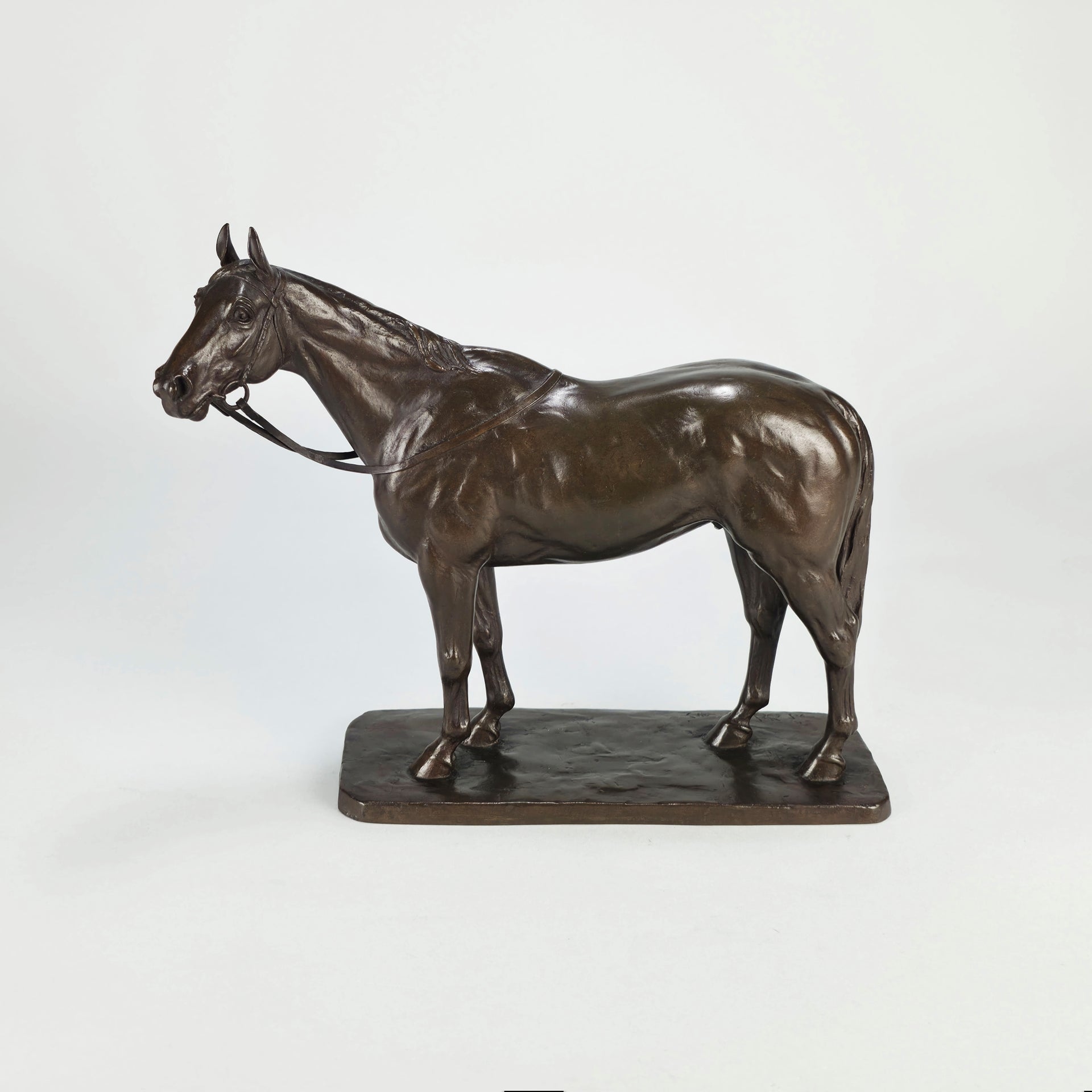 Standing Horse Bronze by Itô Kunio - Hickmet Fine Arts