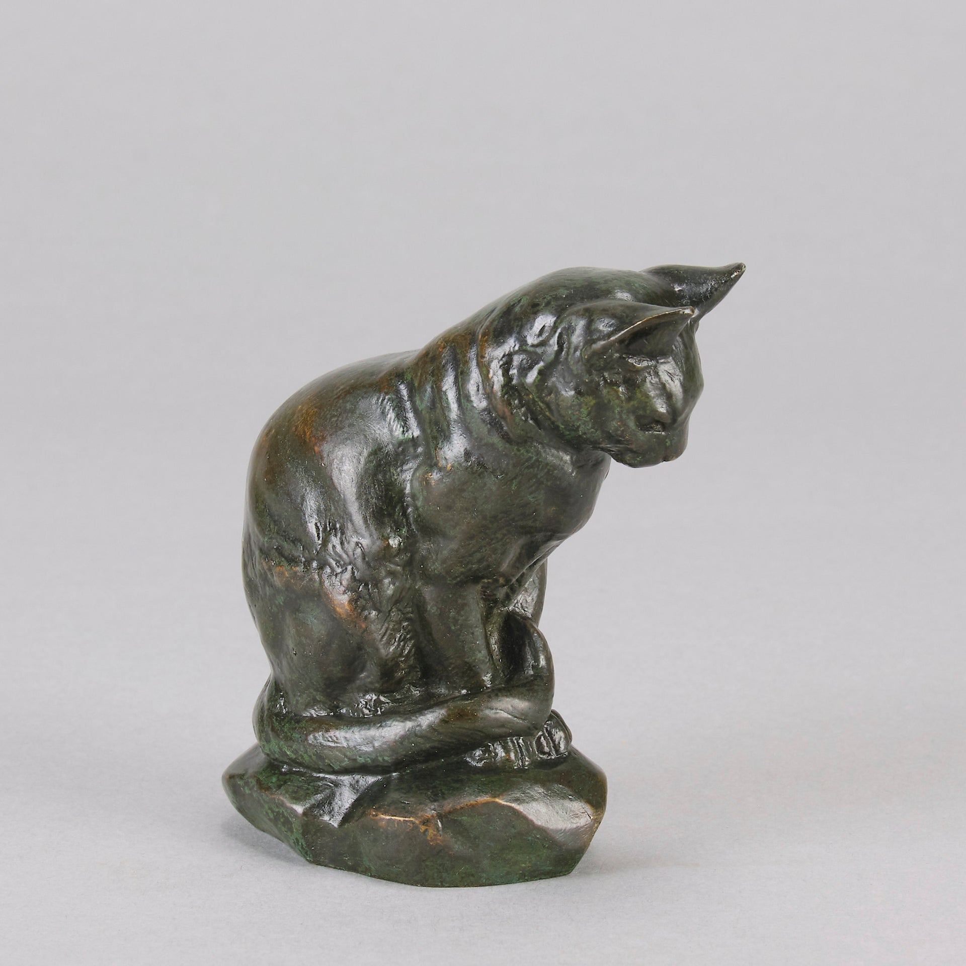 Barye Chat Assis - Antoine Barye Cat Bronze - Hickmet Fine Arts