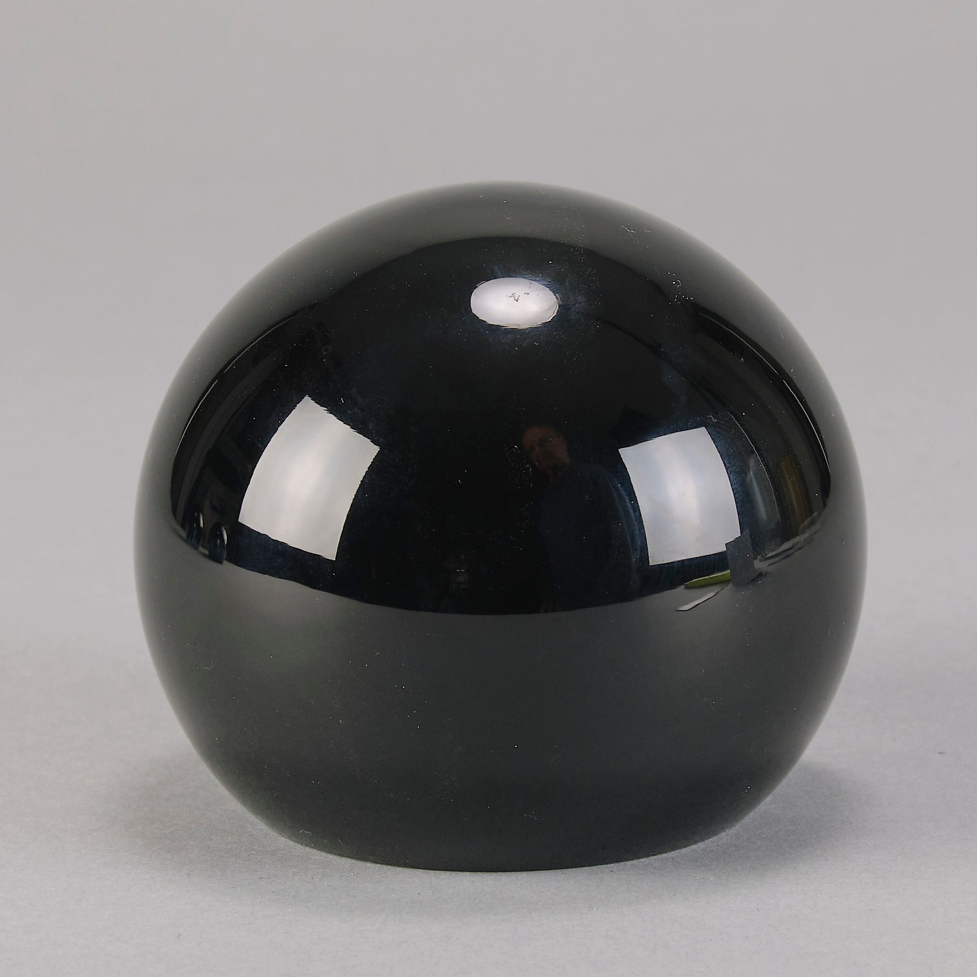 Aquarium Abelman Paperweight - Hickmet Fine Arts 