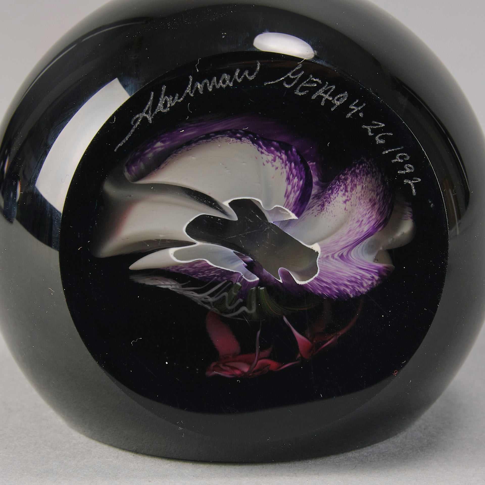 Aquarium Abelman Paperweight - Hickmet Fine Arts 