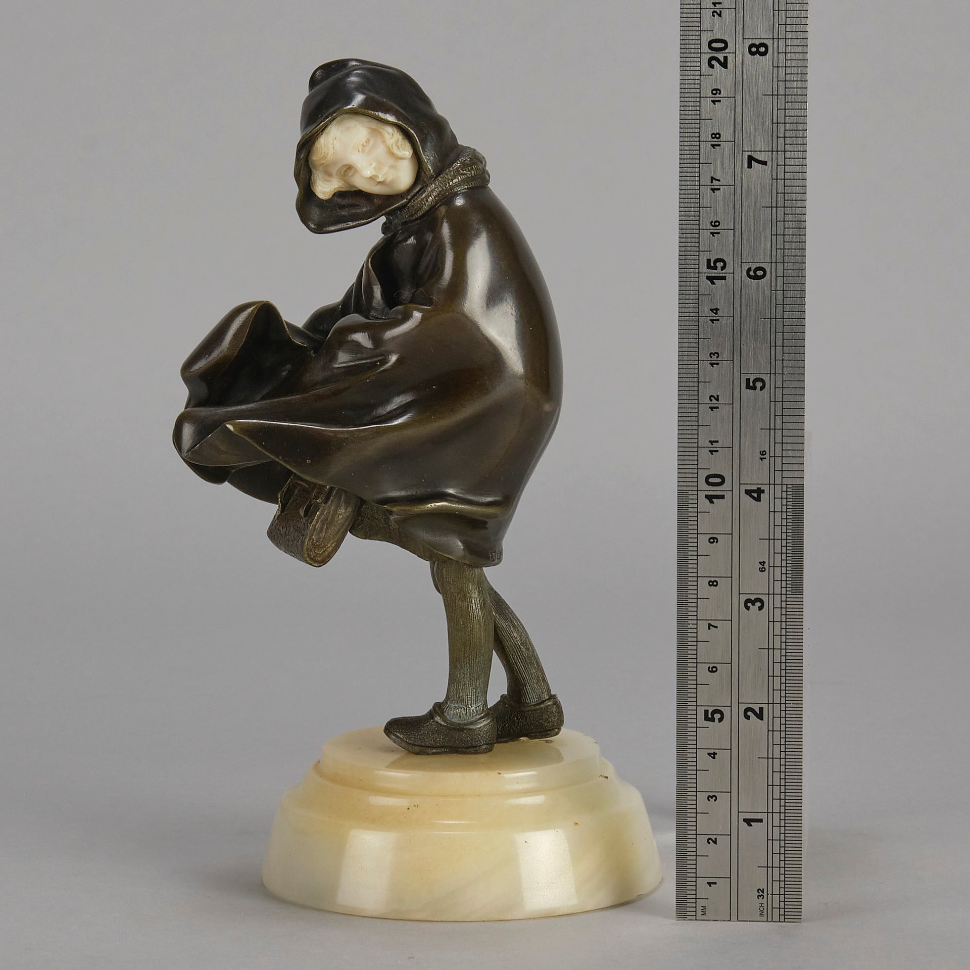 Chiparus Windy Day - Art Deco Figurines - Hickmet Fine Arts