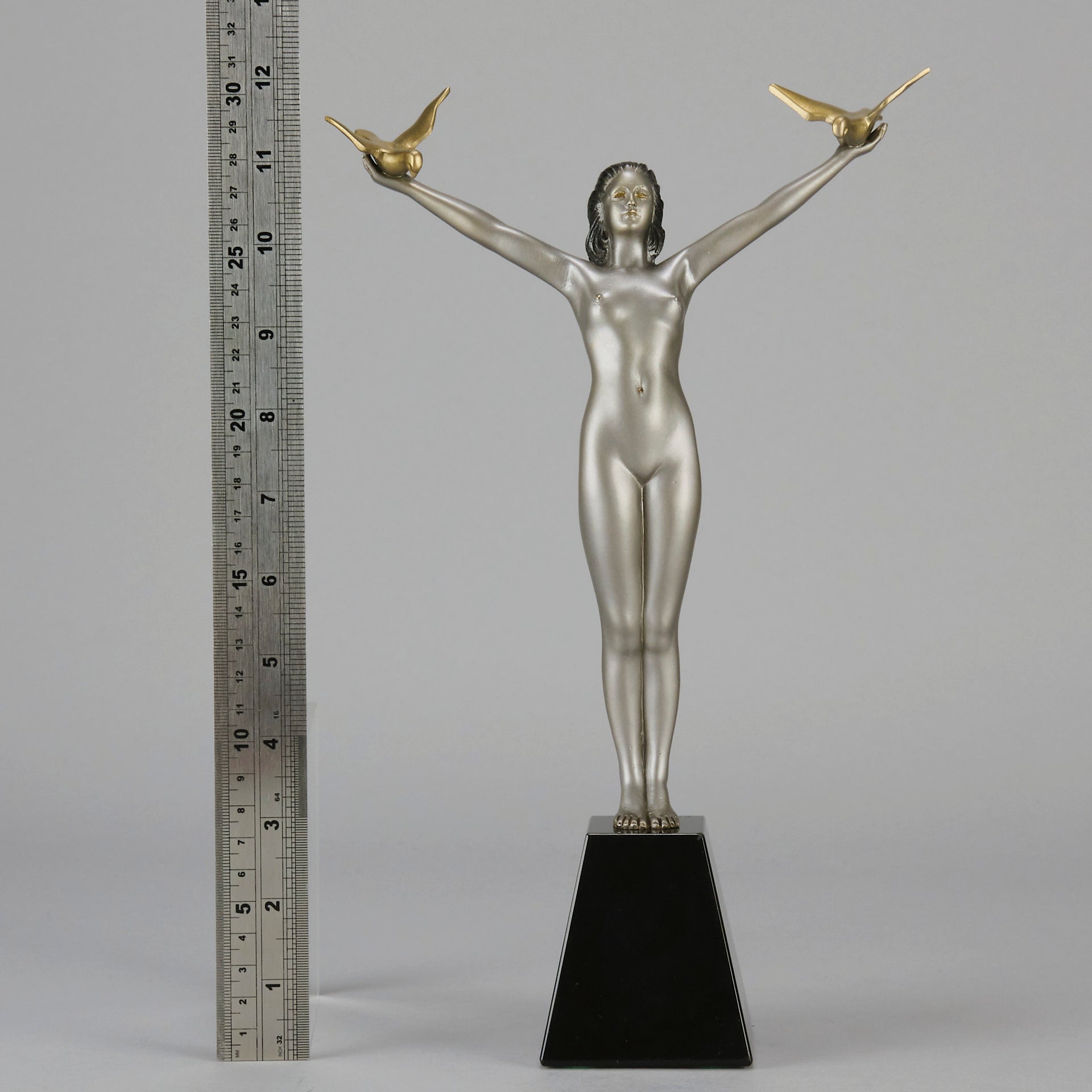 Chiparus Lady with Doves - Art Deco Figurines - Hickmet Fine Arts