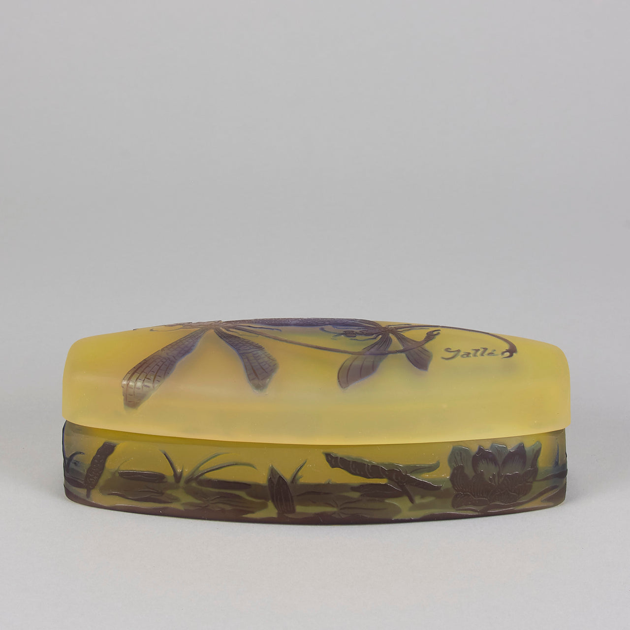 Emile Galle Lidded box - Art Nouveau Glass - Hickmet Fine Arts