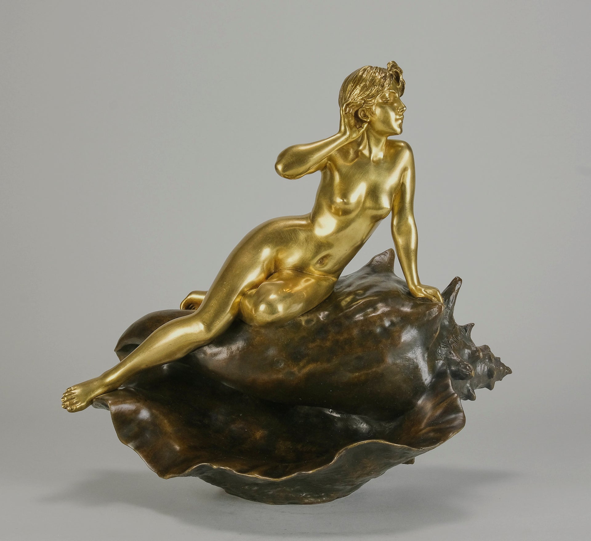 Villanis bronze the echo