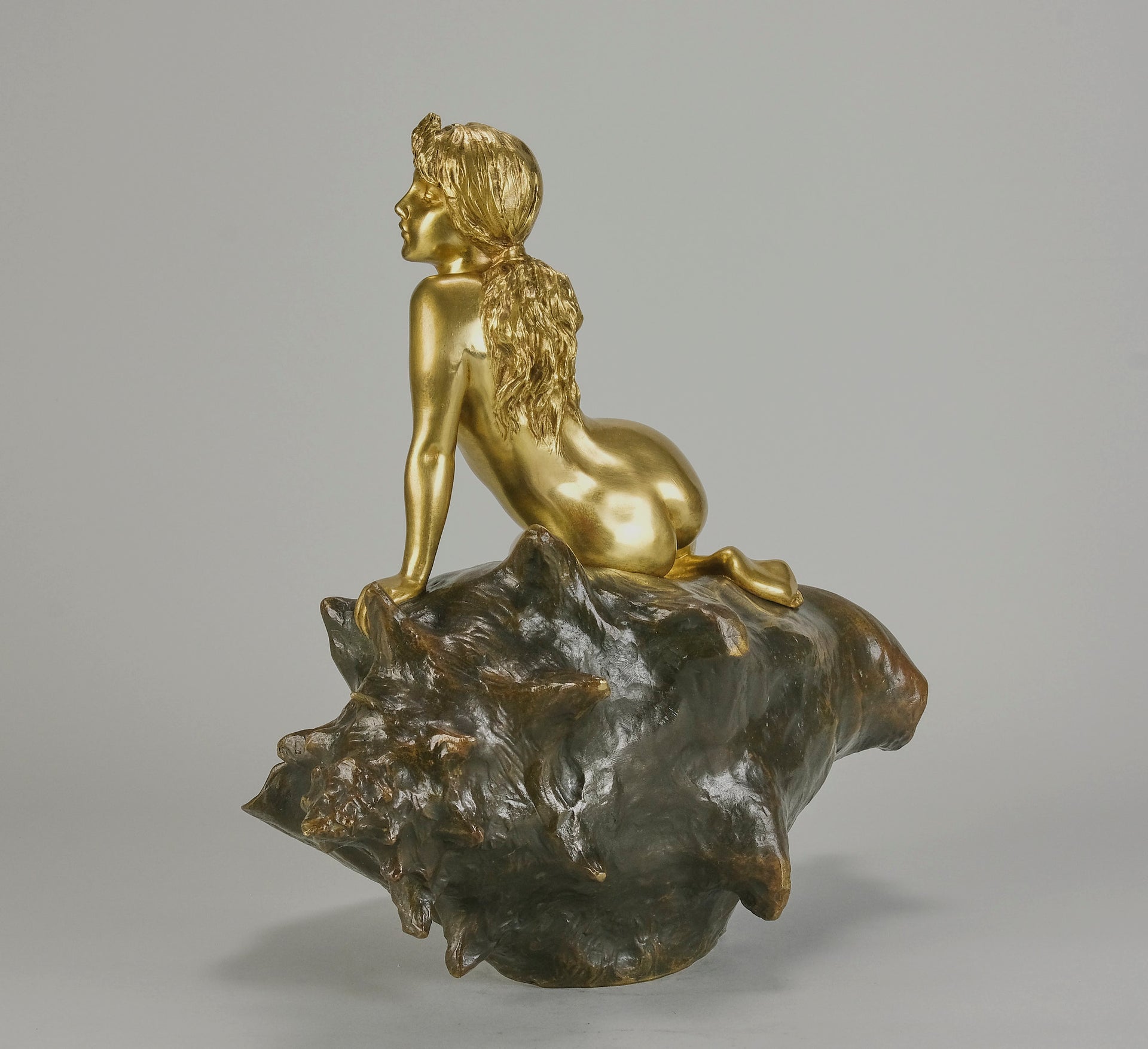 Villanis bronze the echo