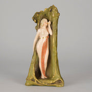 Ernst Wahliss Spill Vase - Hickmet Fine Arts 