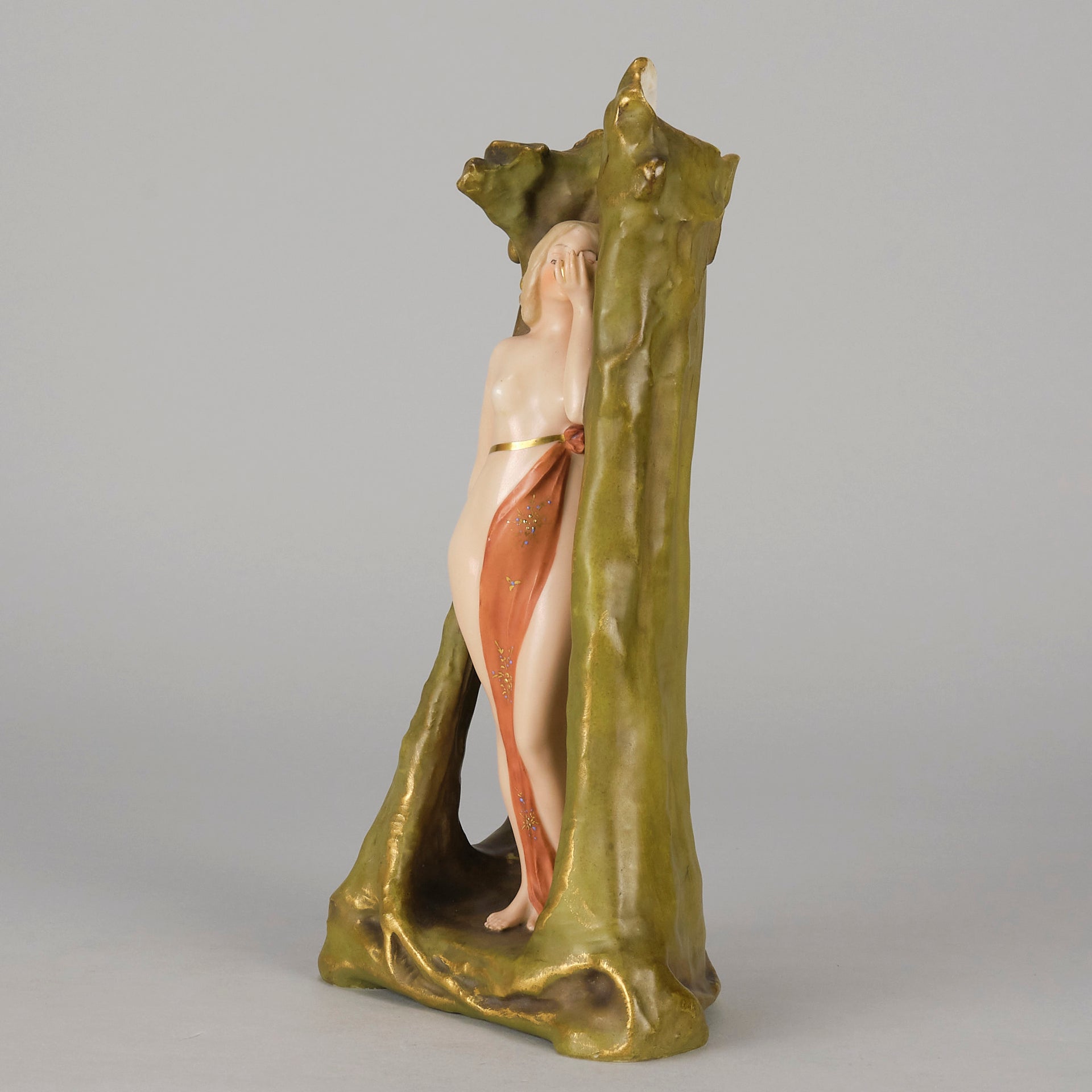 Ernst Wahliss Spill Vase - Hickmet Fine Arts 