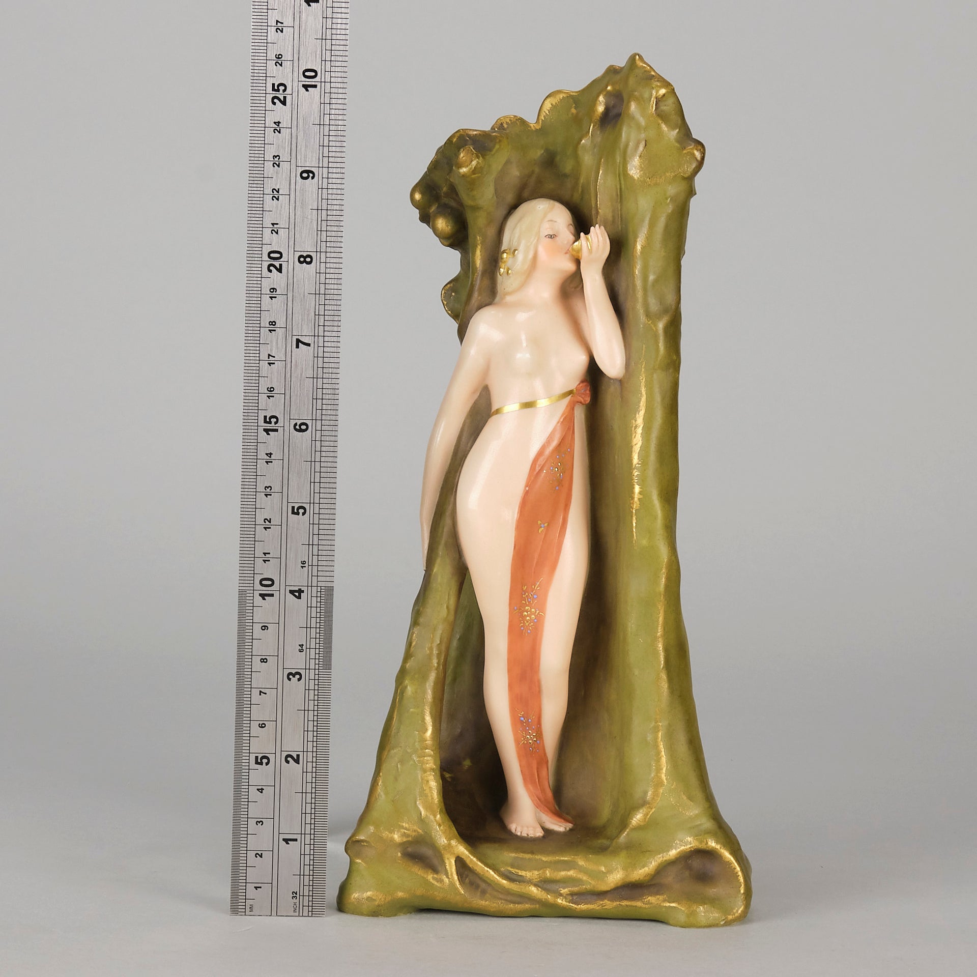 Ernst Wahliss Spill Vase - Hickmet Fine Arts 