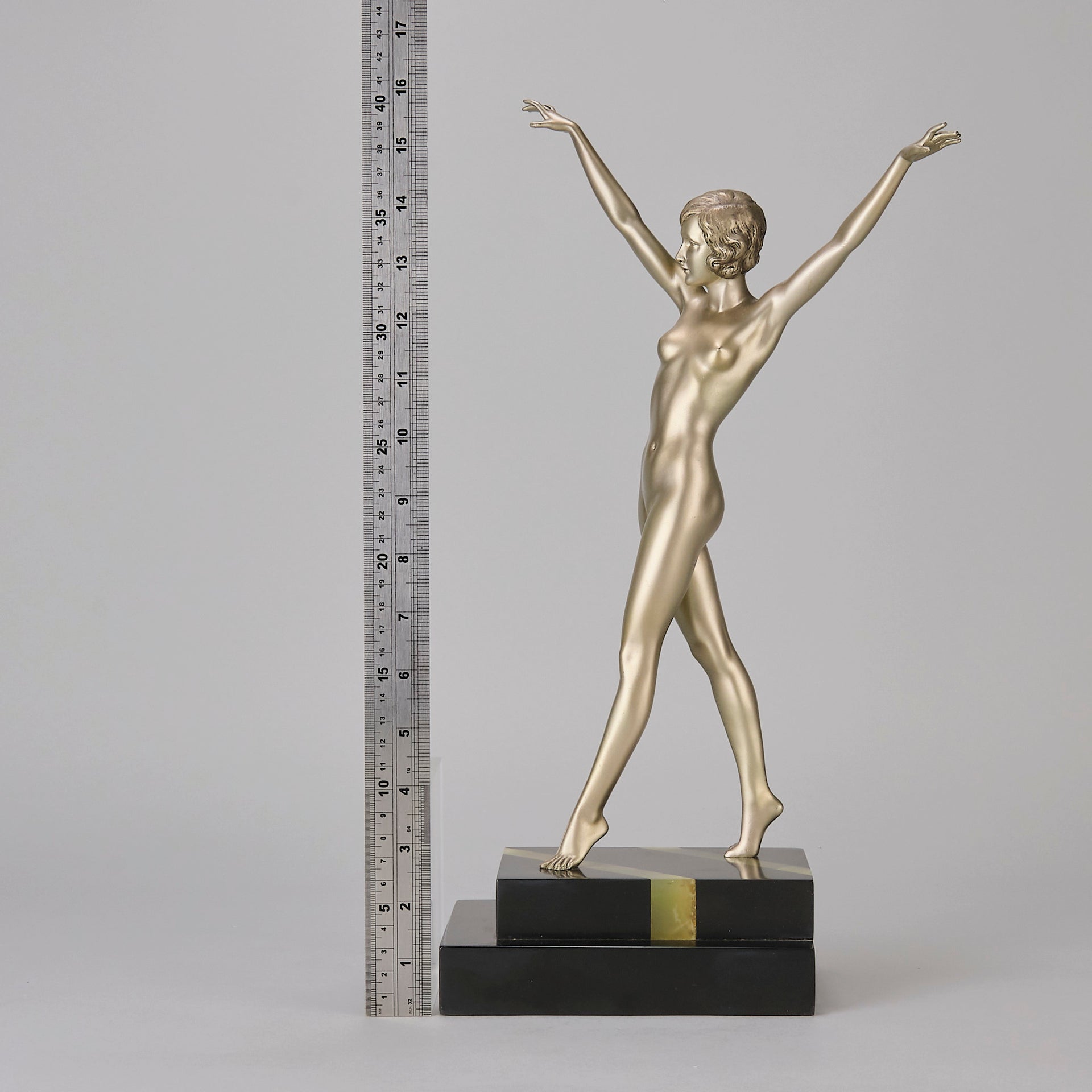 Preiss Tanzerin Dancer - Art Deco Figure - Hickmet Fine Arts