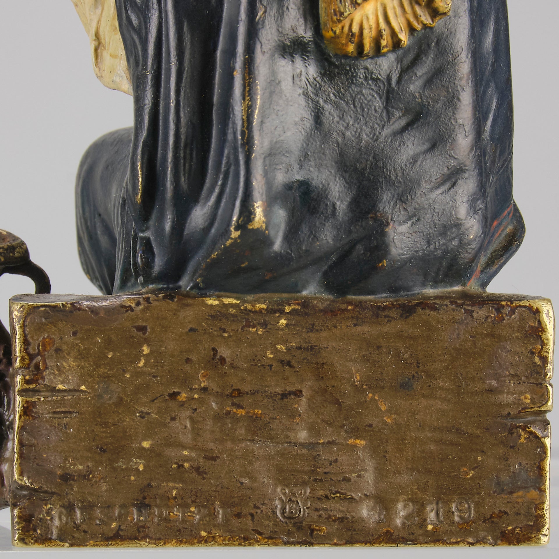 Bergman Bronze Female Merchant