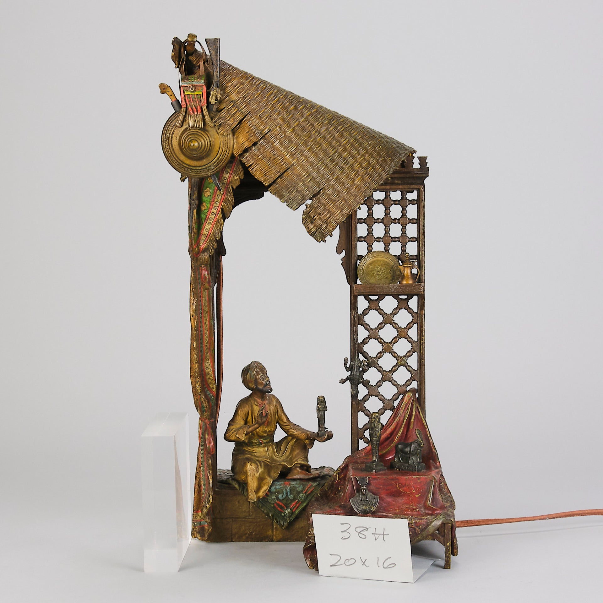 Bergman bronze merchant lamp