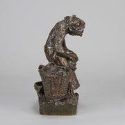 Christophe Fratin Bronze - Singe Avec des Paniers - Hickmet Fine Arts