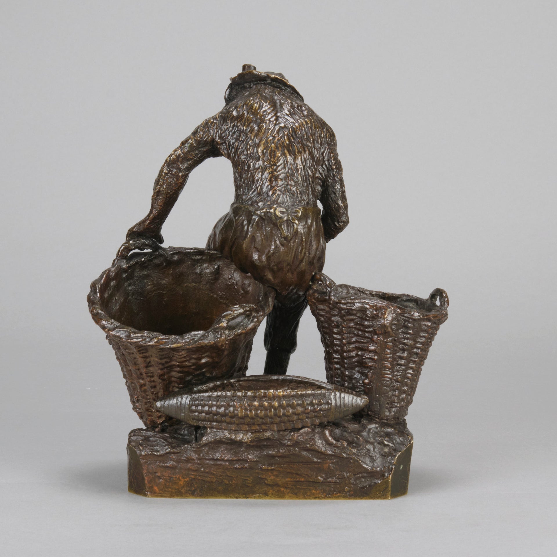 Christophe Fratin Bronze - Singe Avec des Paniers - Hickmet Fine Arts