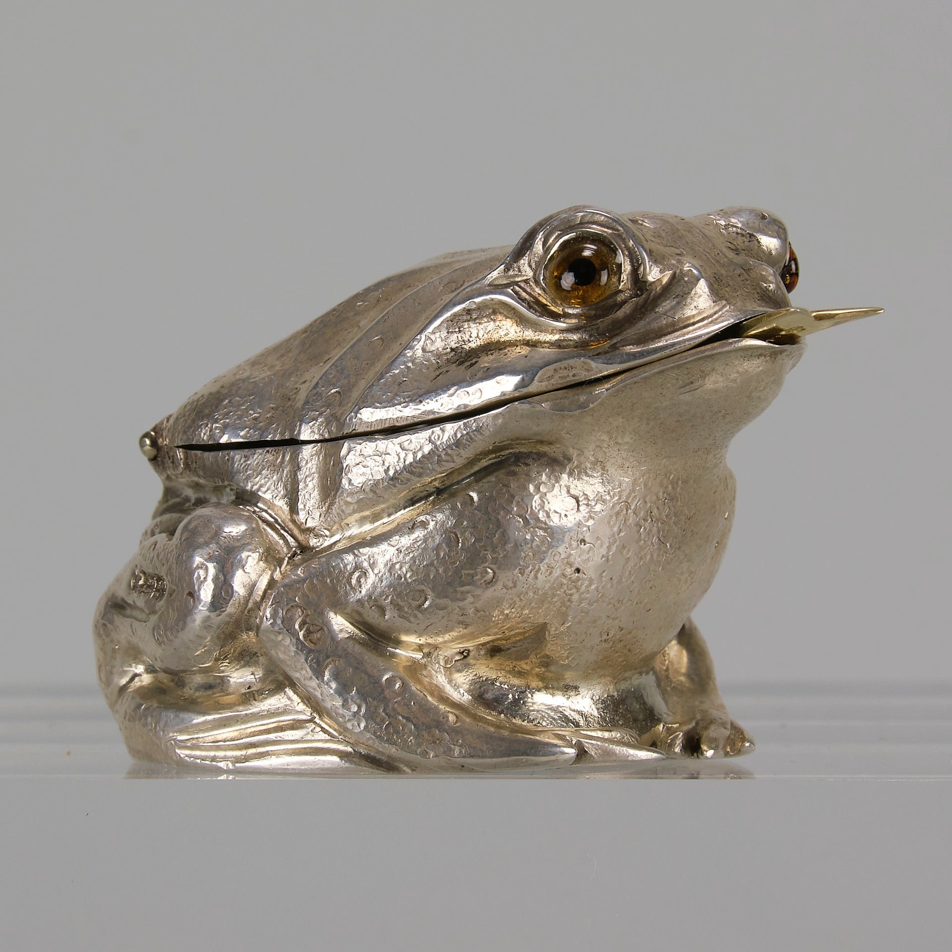 Frog Cruet Set by Joyce M Sharp - English Silver - Hickmet Fine Arts 