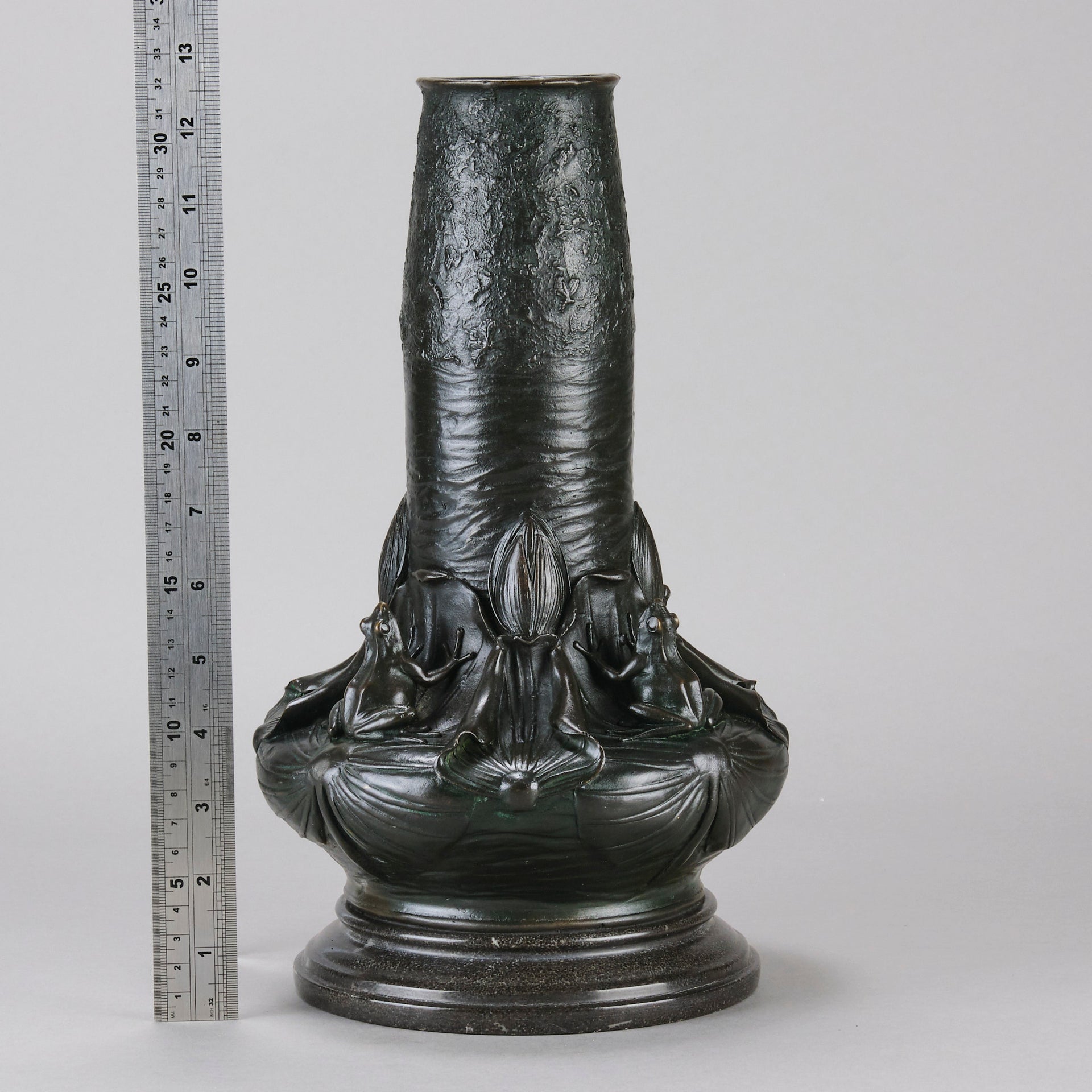 Art Nouveau Vase with Frogs - Jean Dunand - Hickmet Fine Arts 