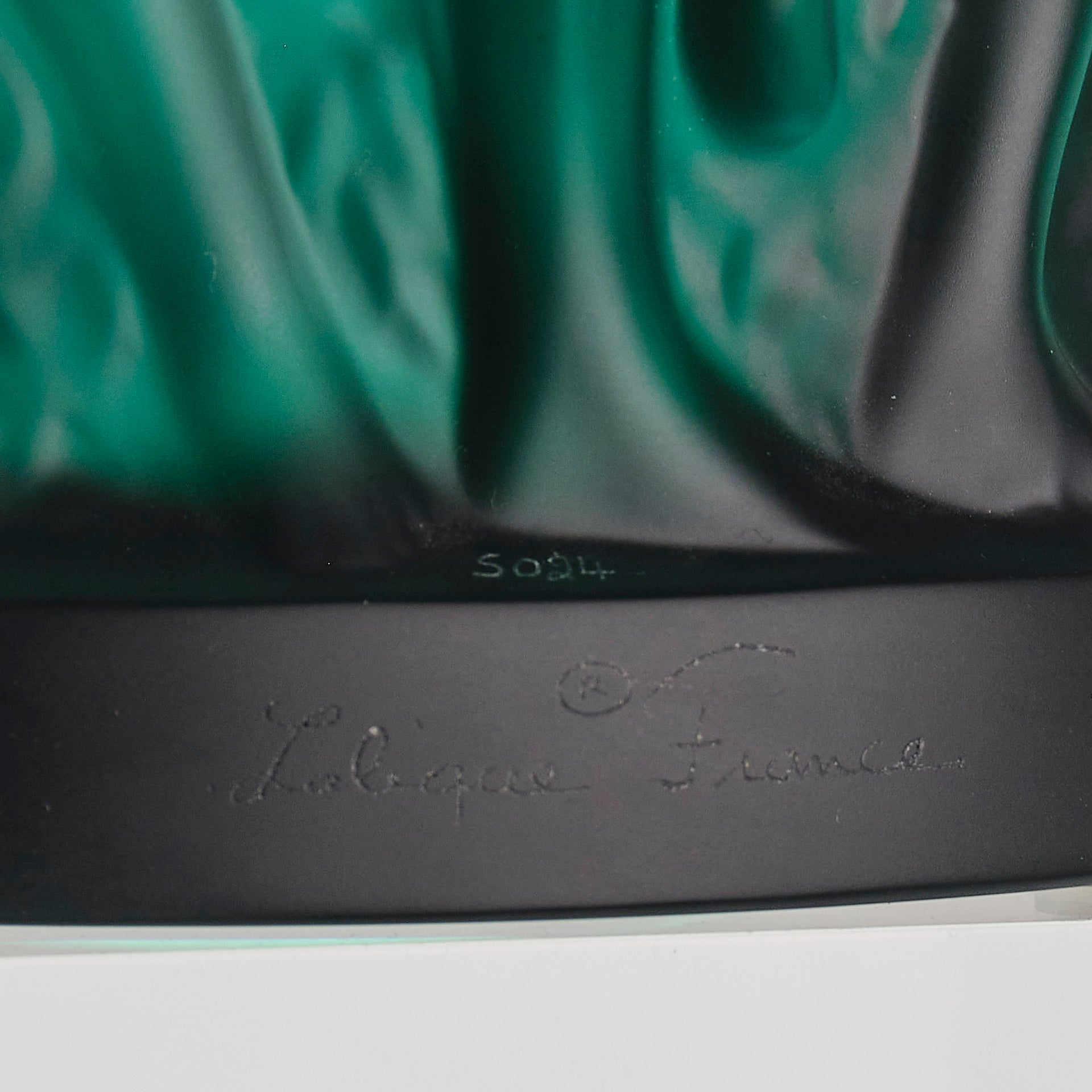 Bacchantes Vase - Lalique For Sale - Hickmet Fine Arts