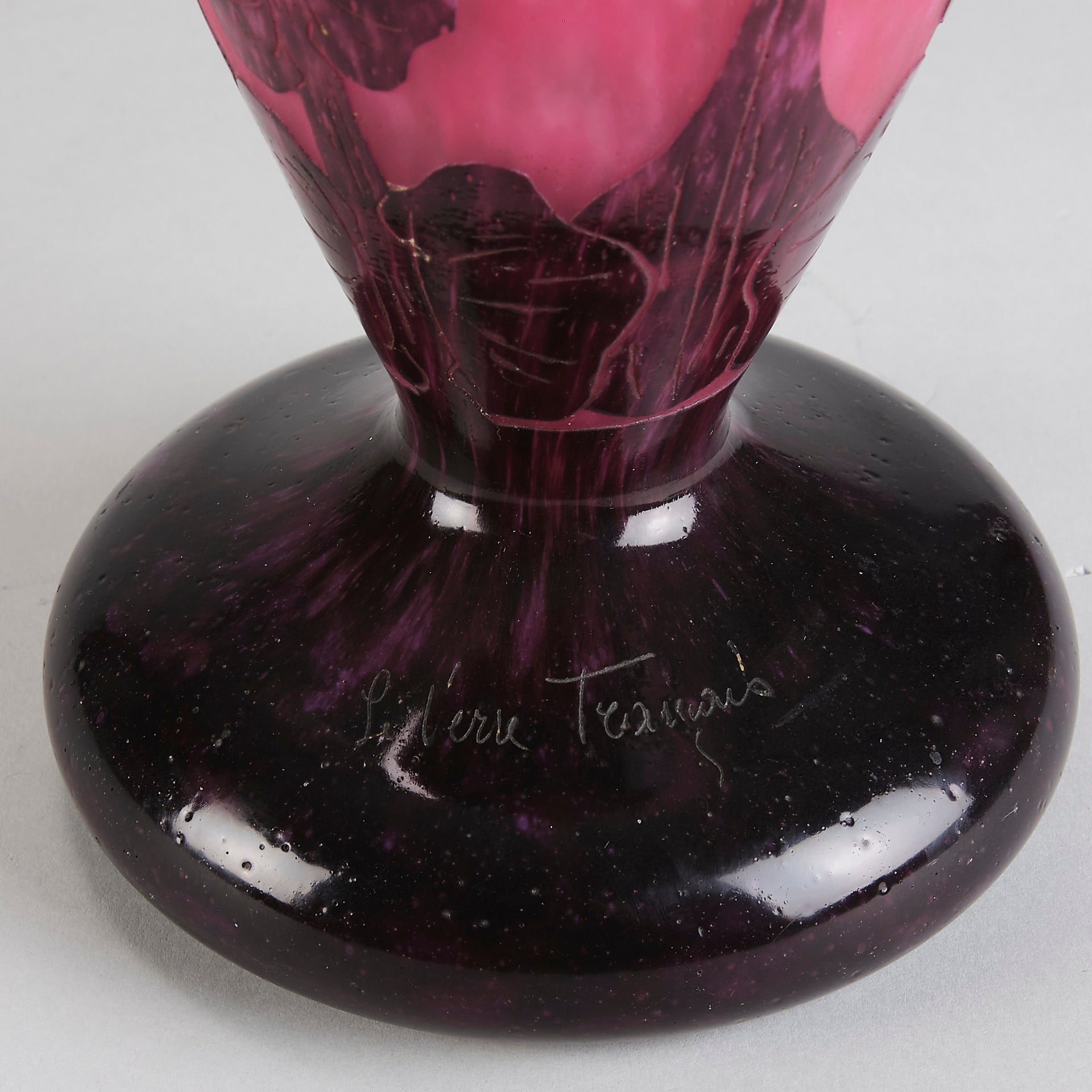Le Verre Francais - Schneider Decor Dahlia Vase - Hickmet Fine Art