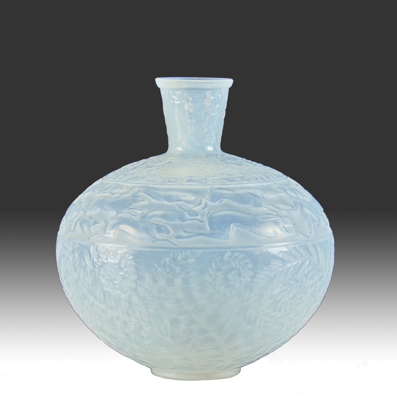 "Lièvres Vase" by René Lalique
