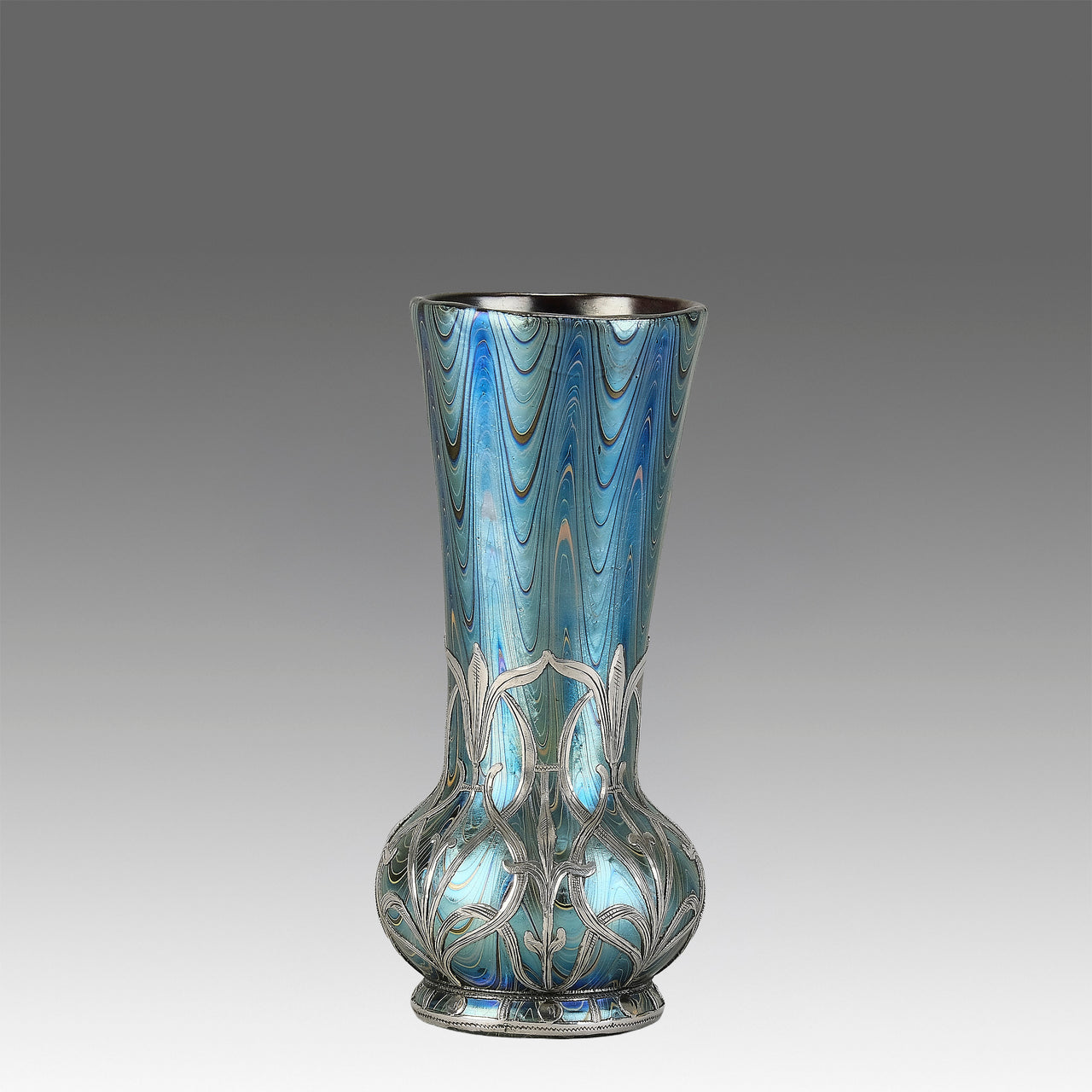Loetz Phanomen Vase - Art Nouveau - Hickmet Fine Arts 