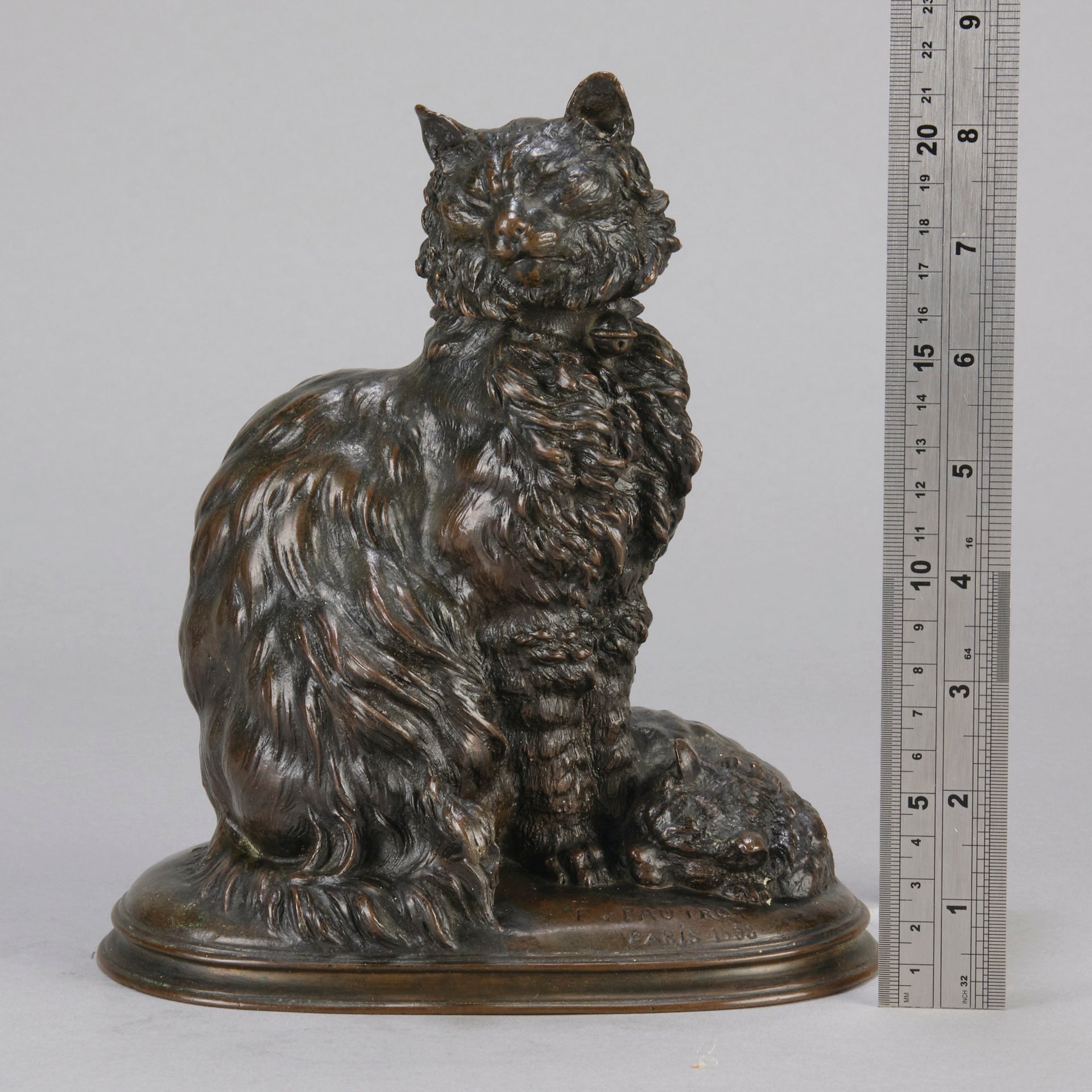 Pautrot bronze cat and kitten