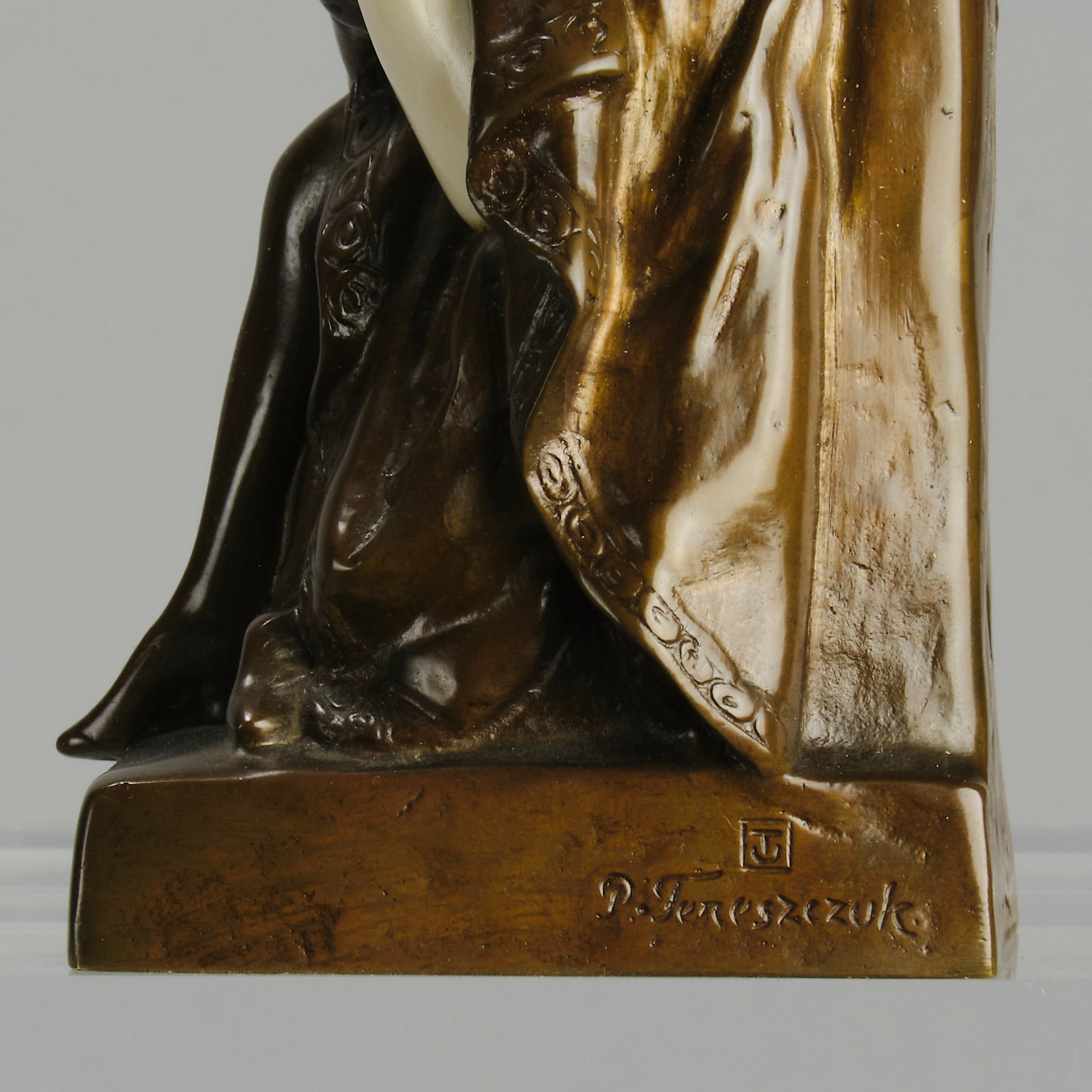 Peter Tereszczuk Bronze - Girl Undressing  - Hickmet Fine Arts