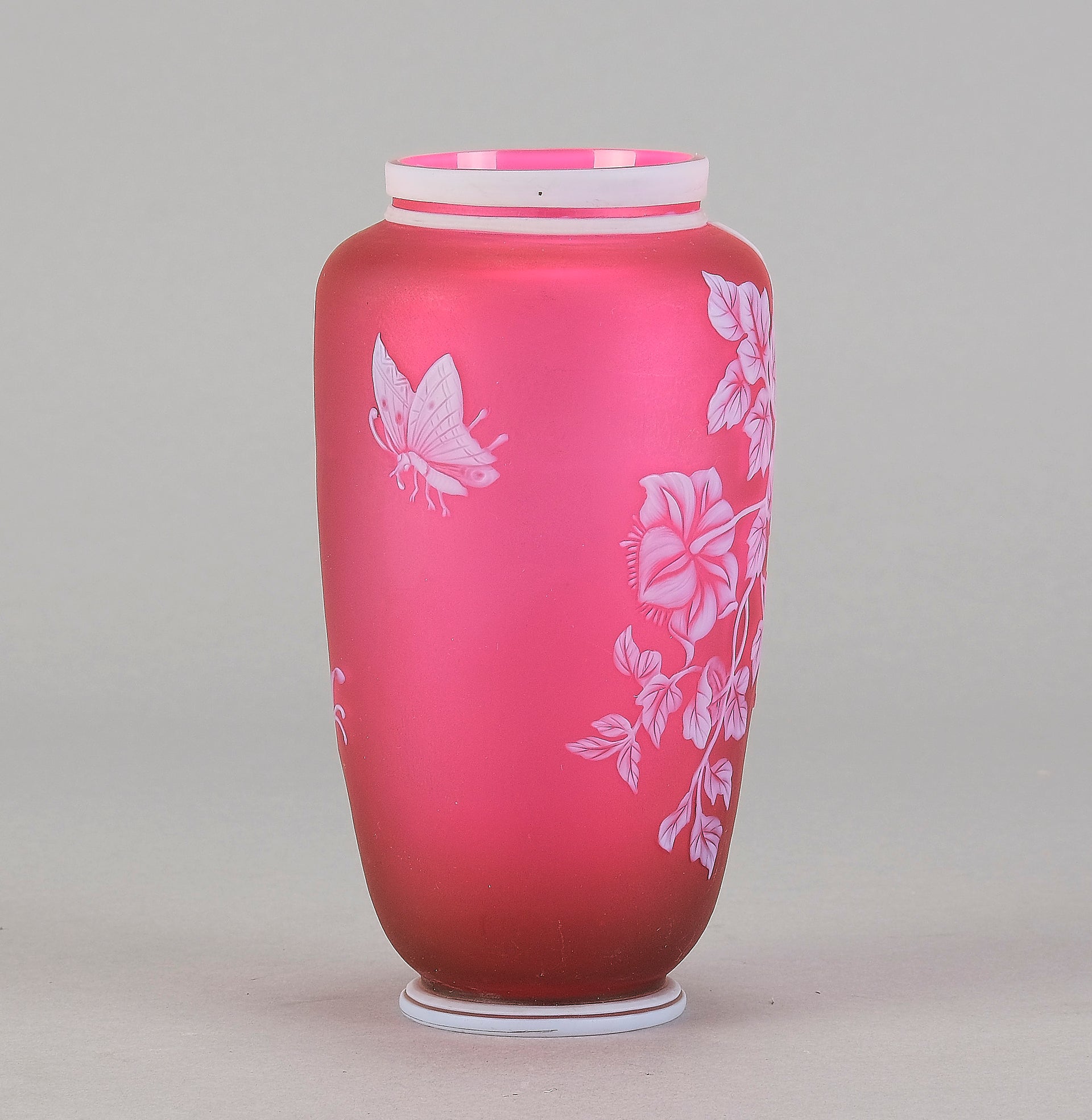 Floral Cameo Vase - Thomas Webb - Hickmet Fine Arts 