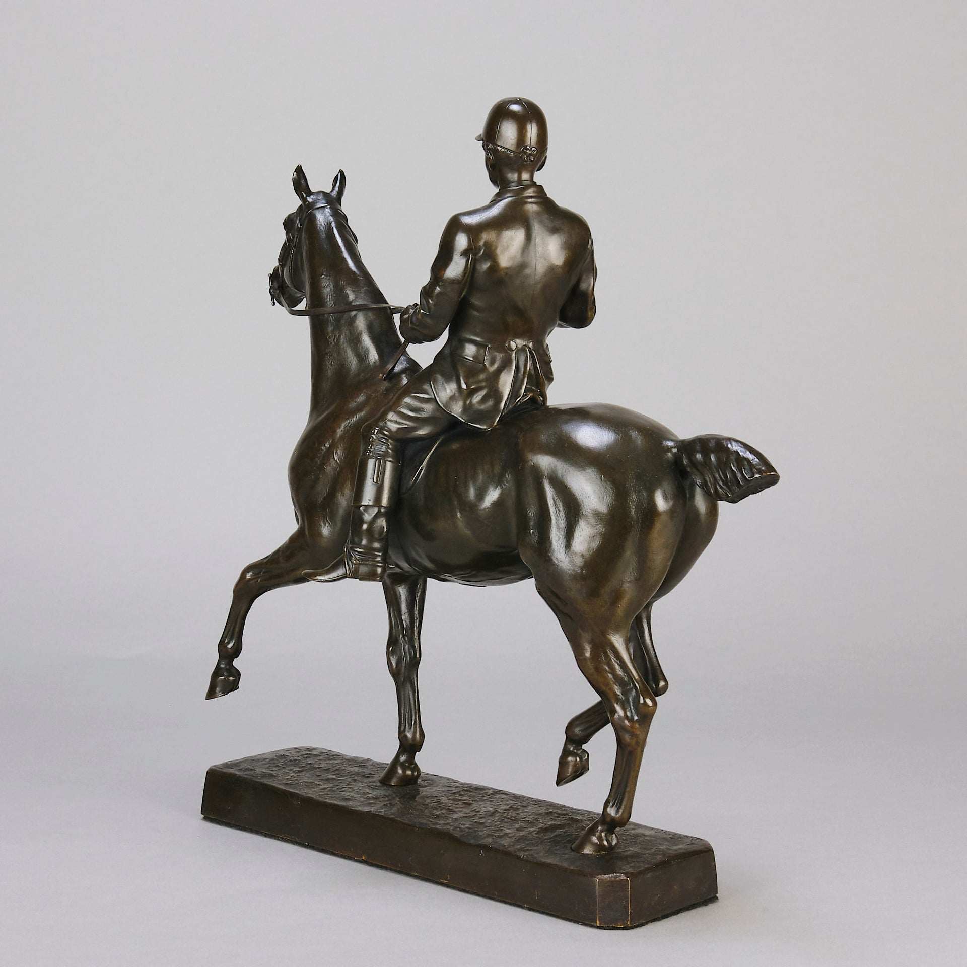 "Before the Hunt" - Walter Roche Bronze - Hickmet Fine Arts