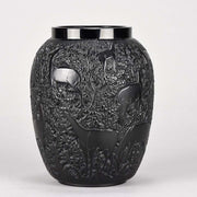 “Biches” glass vase by Lalique