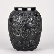 “Biches” glass vase by Lalique