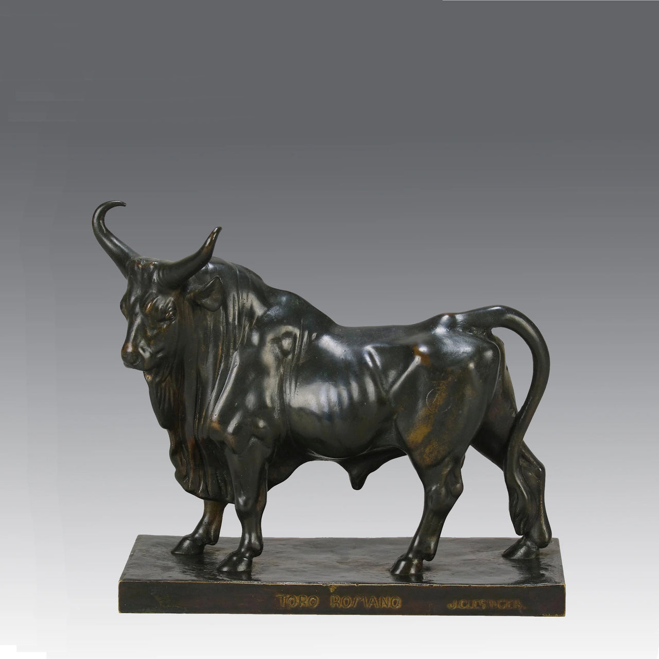 Taureau Romano Antique Bronze statue of a large bull by Jean-Baptiste Baptiste in a proud stance, the bronze exhibiting excellent hand chased surface detail and fine rich brown patina. Raised on an integral base 