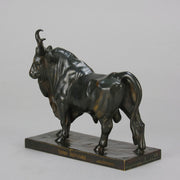 Taureau Romano Antique Bronze statue of a large bull by Jean-Baptiste Baptiste in a proud stance, the bronze exhibiting excellent hand chased surface detail and fine rich brown patina. Raised on an integral base 