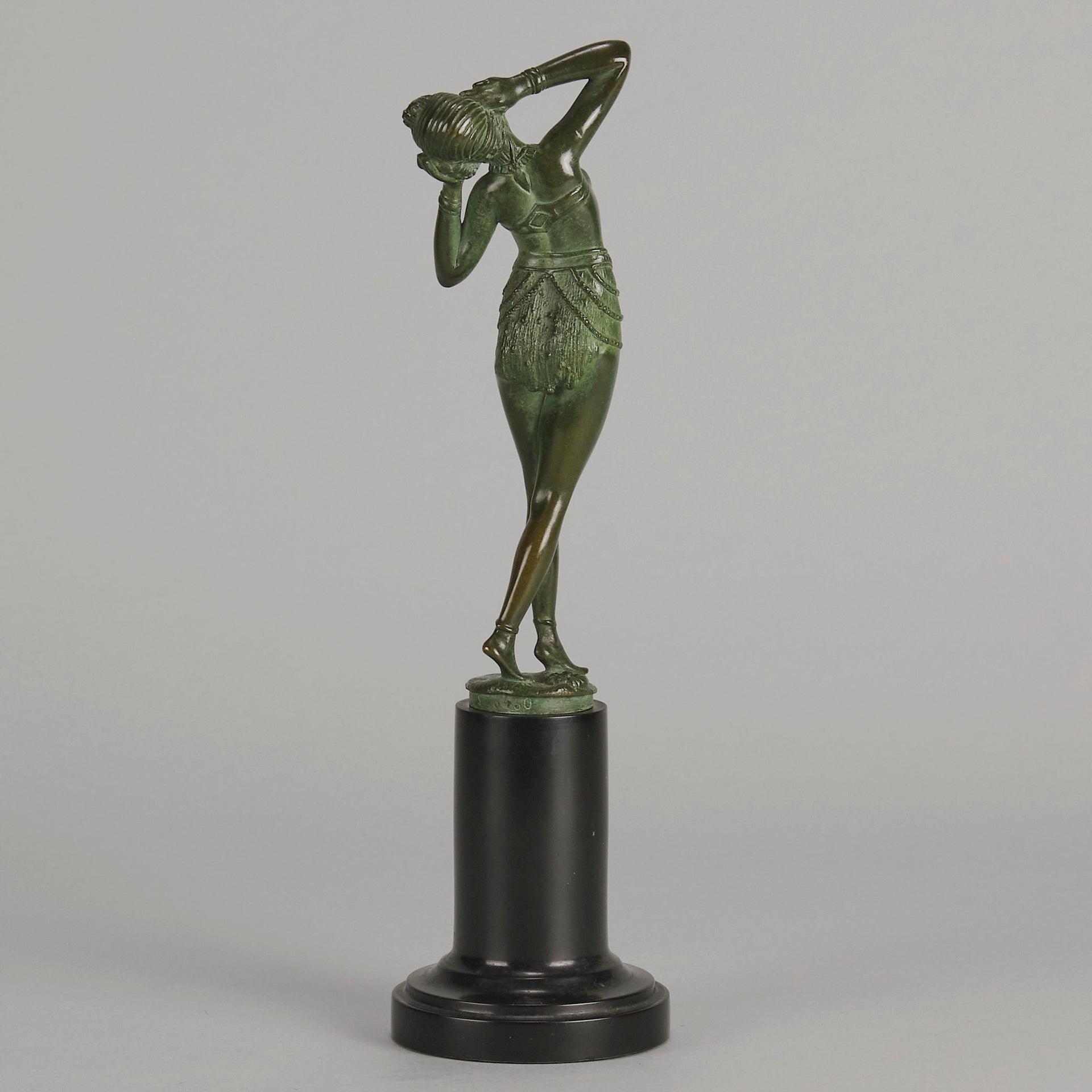 Chiparus Figure - "Favorite Unveiled" - Hickmet Fine Arts