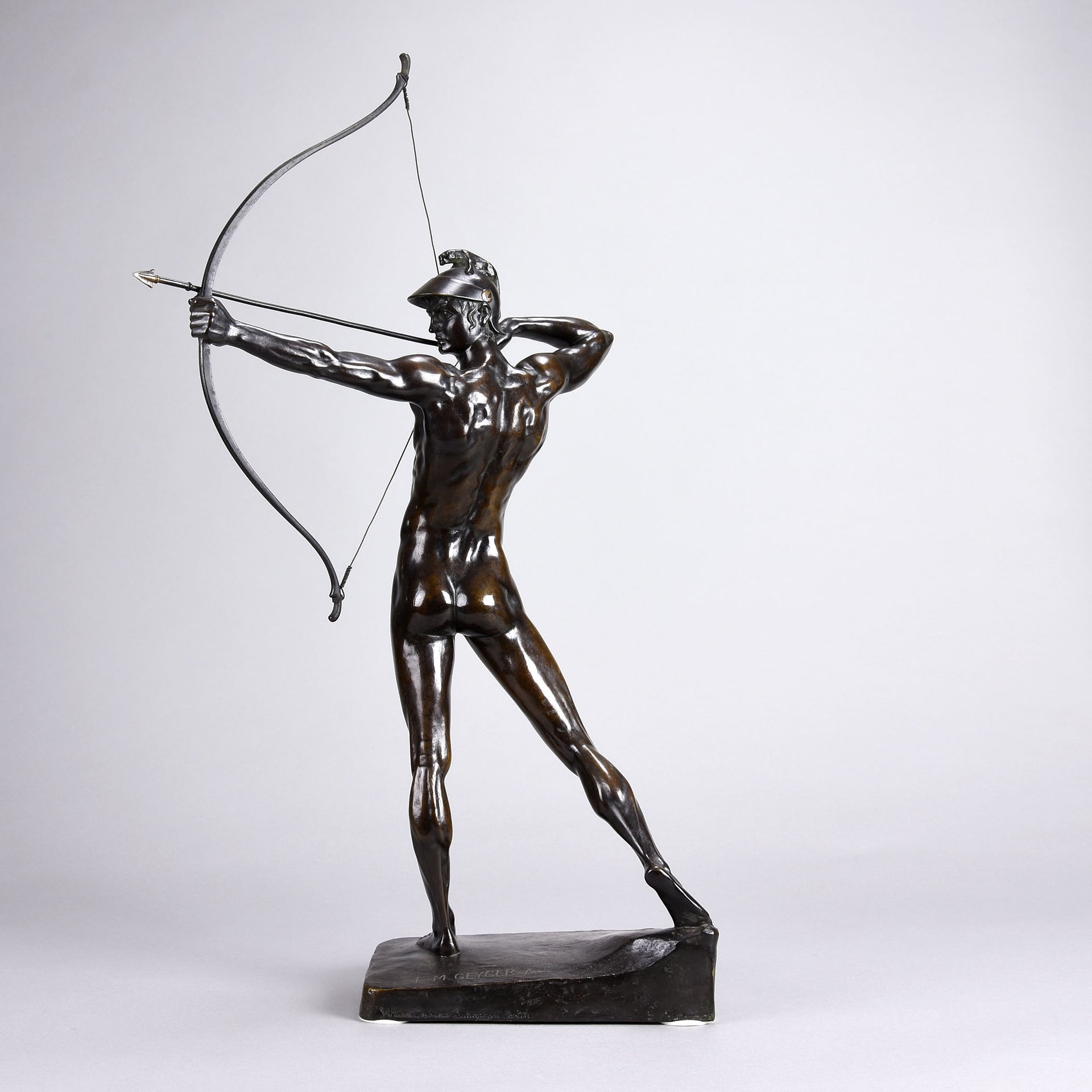 Bogenschutze - Art Deco Bronze Sculptures - E M Geiger