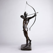 Bogenschutze - Art Deco Bronze Sculptures - E M Geiger