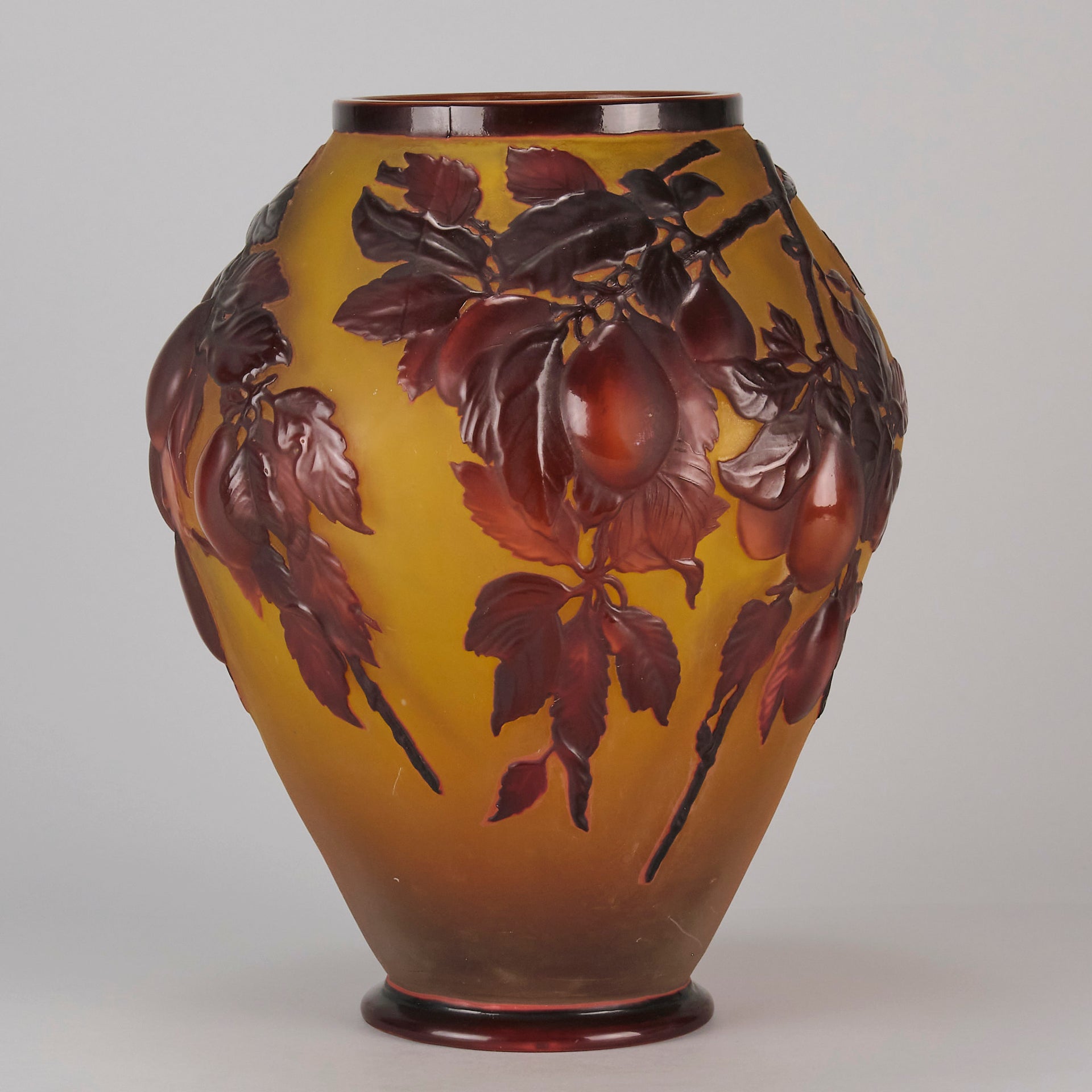 Soufflé Gallé Cameo Glass Vase
