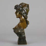 Lola by Emmanuel Villanis a stunning Art Nouveau bronze bust depicting the character "Lola" modelled in the midst of an inquisitive look
