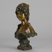 Lola by Emmanuel Villanis a stunning Art Nouveau bronze bust depicting the character "Lola" modelled in the midst of an inquisitive look