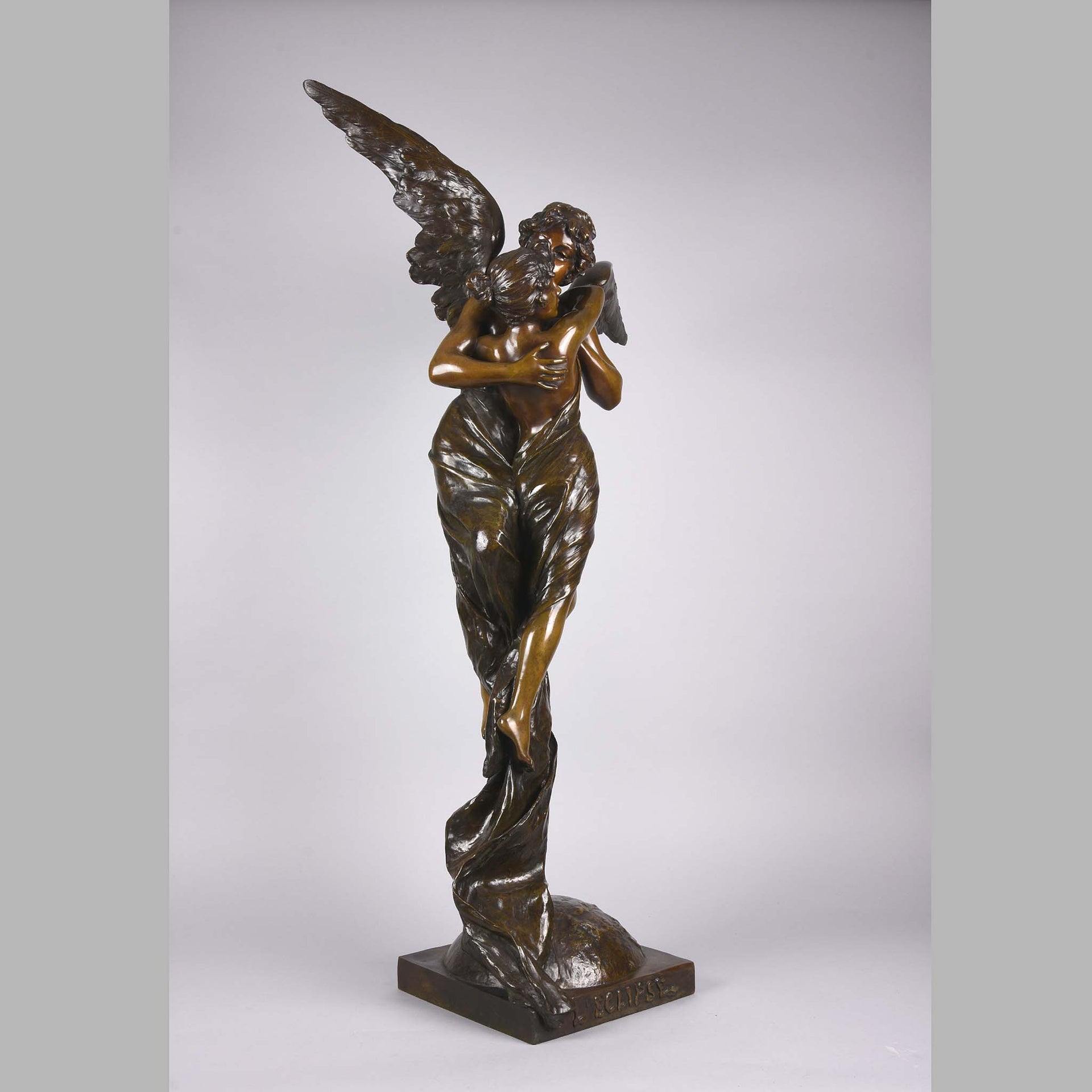 Villanis bronze eclipse