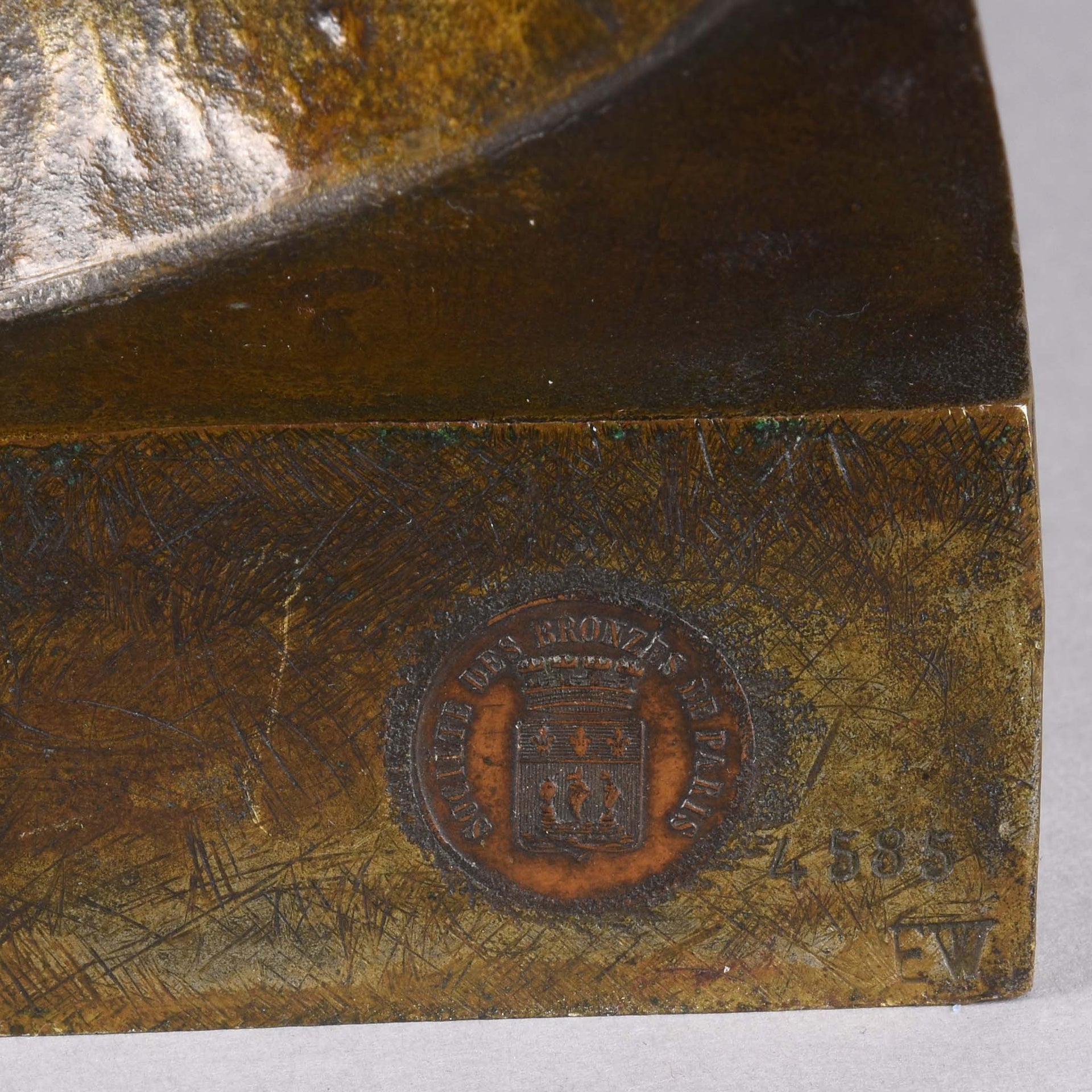 Villanis bronze eclipse