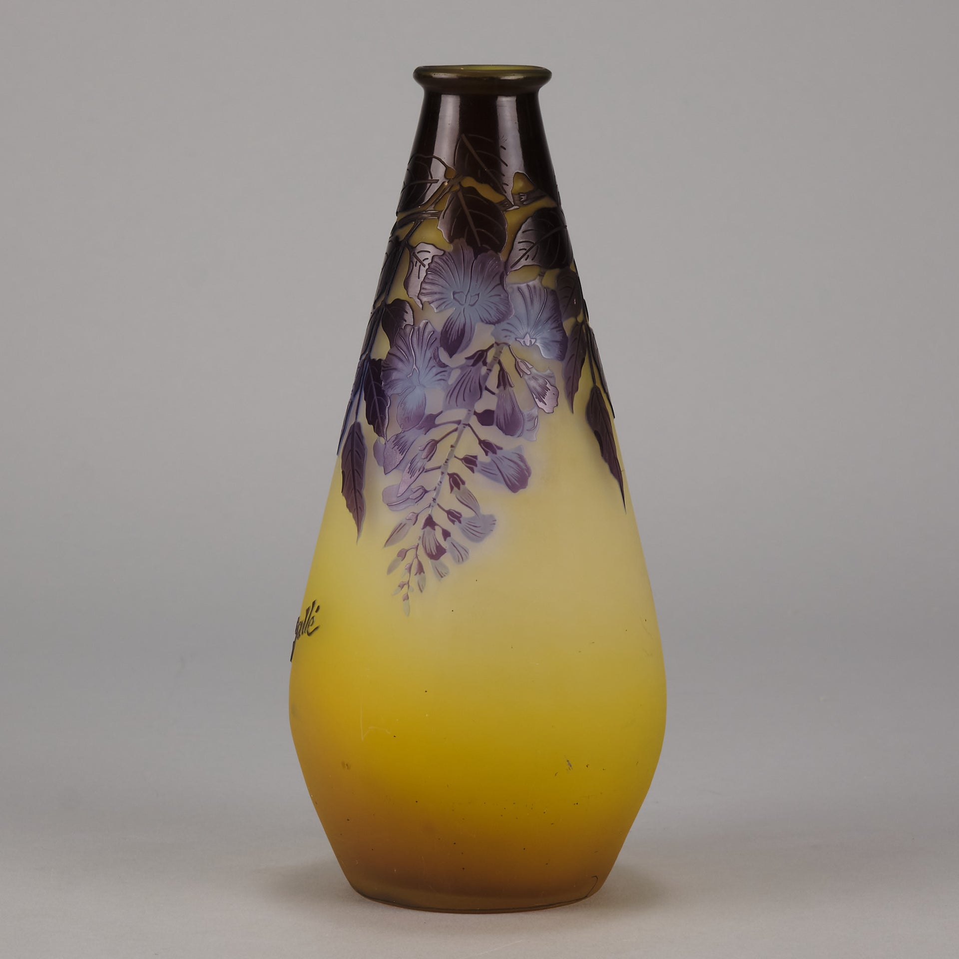 Galle hanging Wisteria vase