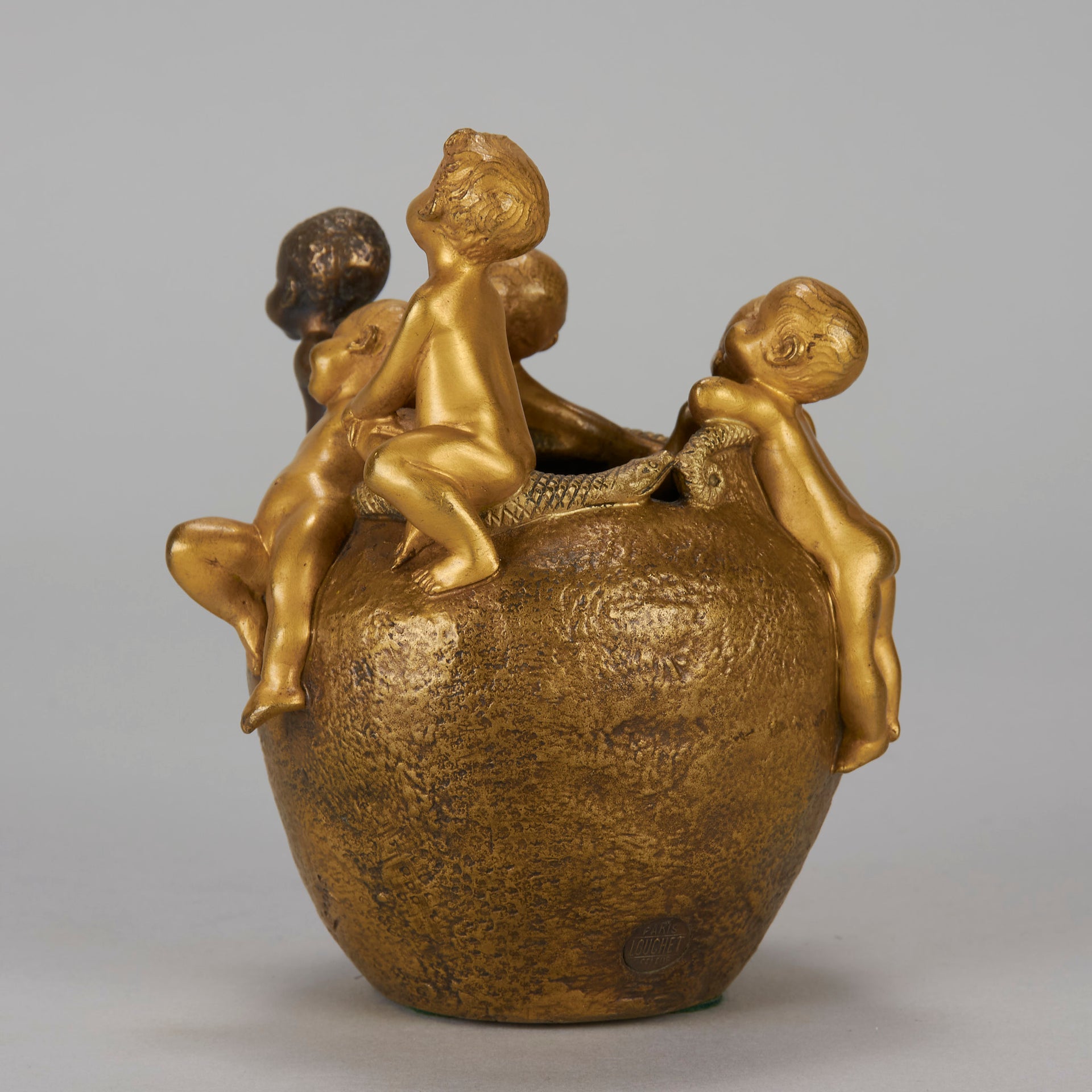 Bronze Children singing