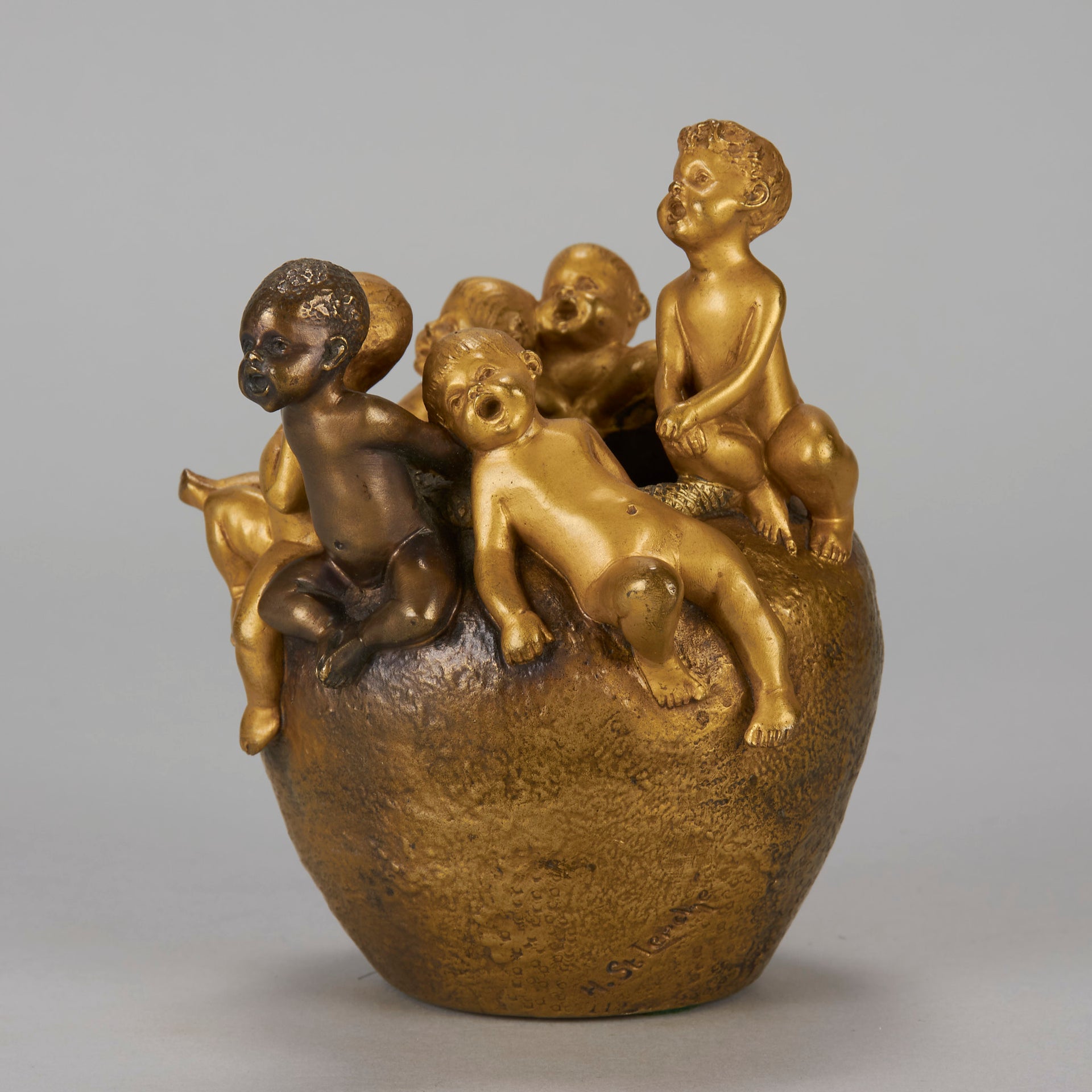 Bronze Children singing