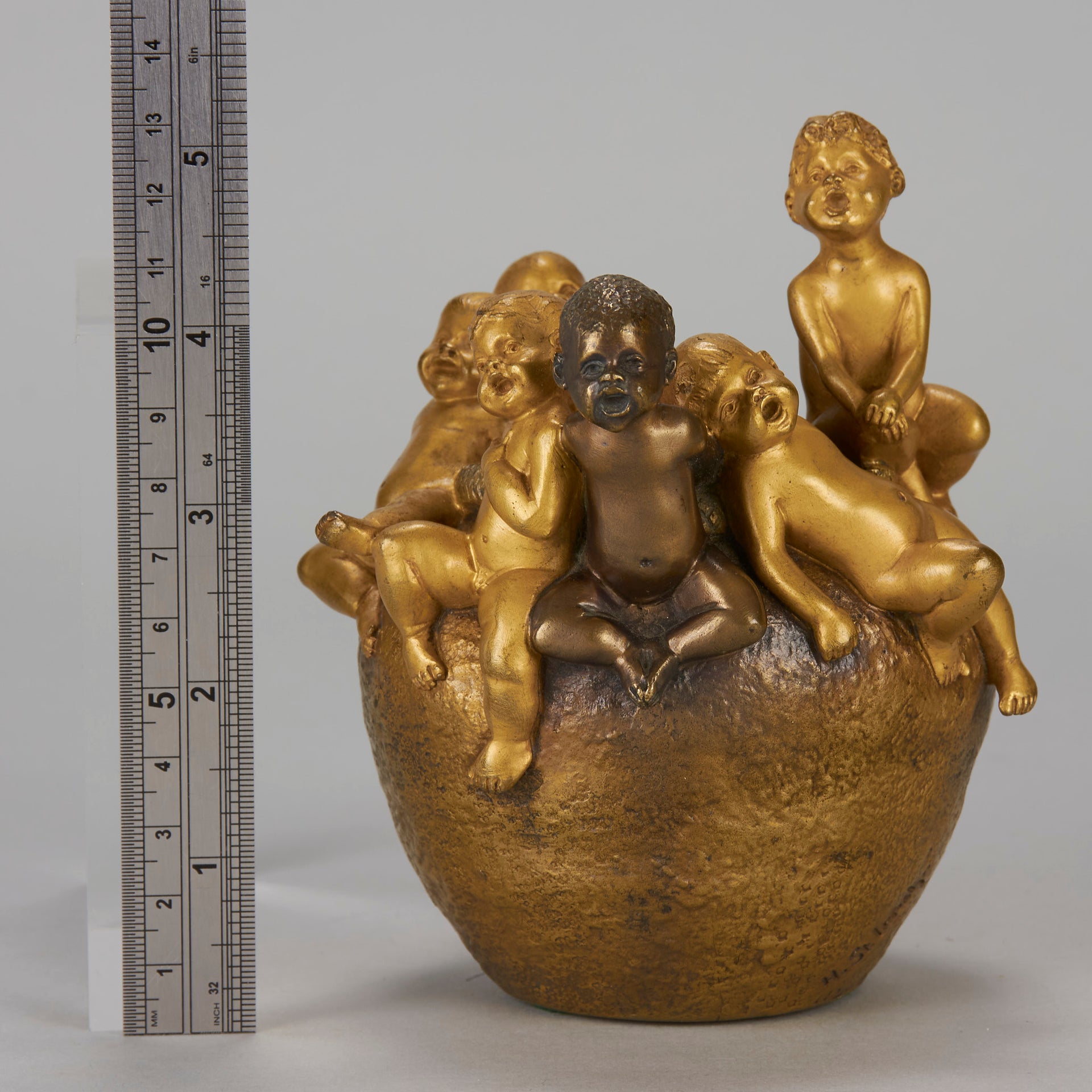 Bronze Children singing