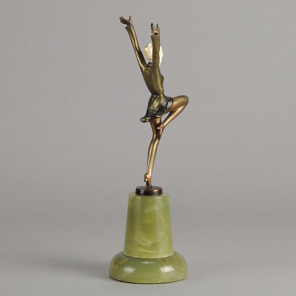 Hands up Art Deco Lorenzl