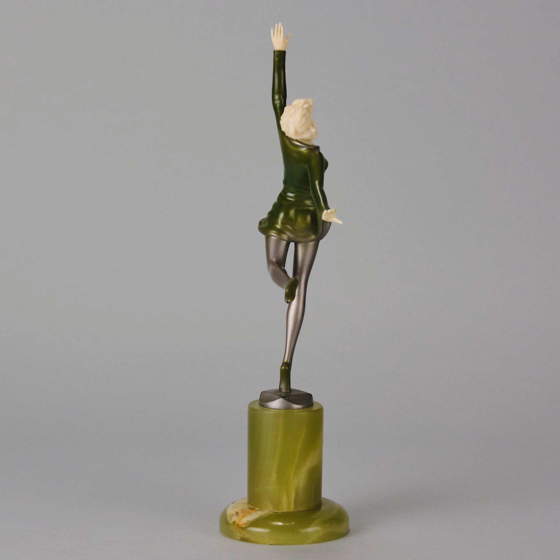 Art deco figurines – Lorenzl – Dancer - Antique Bronze - Art Deco Sculpture - Bronze statues for sale - art deco statues 1930s - art deco bronze figurines - antique bronze figures - bronze figurines for sale - Art Deco Bronze - genuine art deco figurines - Art Deco Bronze Lady - Antique bronze statues - Antique bronze sculptures for sale - Art Deco sculptures for sale – Hickmet Fine Arts