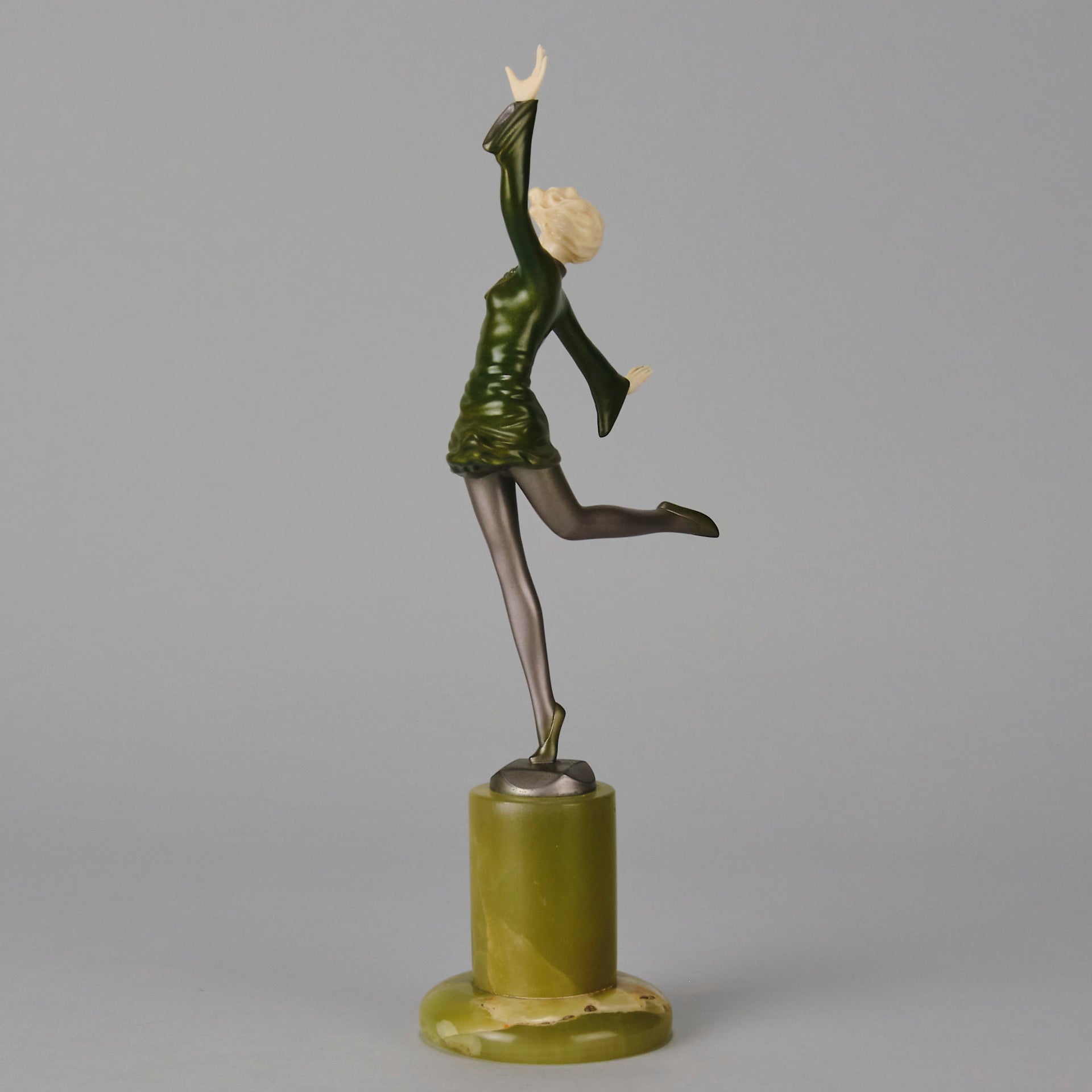 Art deco figurines – Lorenzl – Dancer - Antique Bronze - Art Deco Sculpture - Bronze statues for sale - art deco statues 1930s - art deco bronze figurines - antique bronze figures - bronze figurines for sale - Art Deco Bronze - genuine art deco figurines - Art Deco Bronze Lady - Antique bronze statues - Antique bronze sculptures for sale - Art Deco sculptures for sale – Hickmet Fine Arts