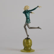 Art deco figurines – Lorenzl – Running Girl - Antique Bronze - Art Deco Sculpture - Bronze statues for sale - art deco statues 1930s - art deco bronze figurines - antique bronze figures - bronze figurines for sale - Art Deco Bronze - genuine art deco figurines - Art Deco Bronze Lady - Antique bronze statues - Antique bronze sculptures for sale - Art Deco sculptures for sale – Hickmet Fine Arts