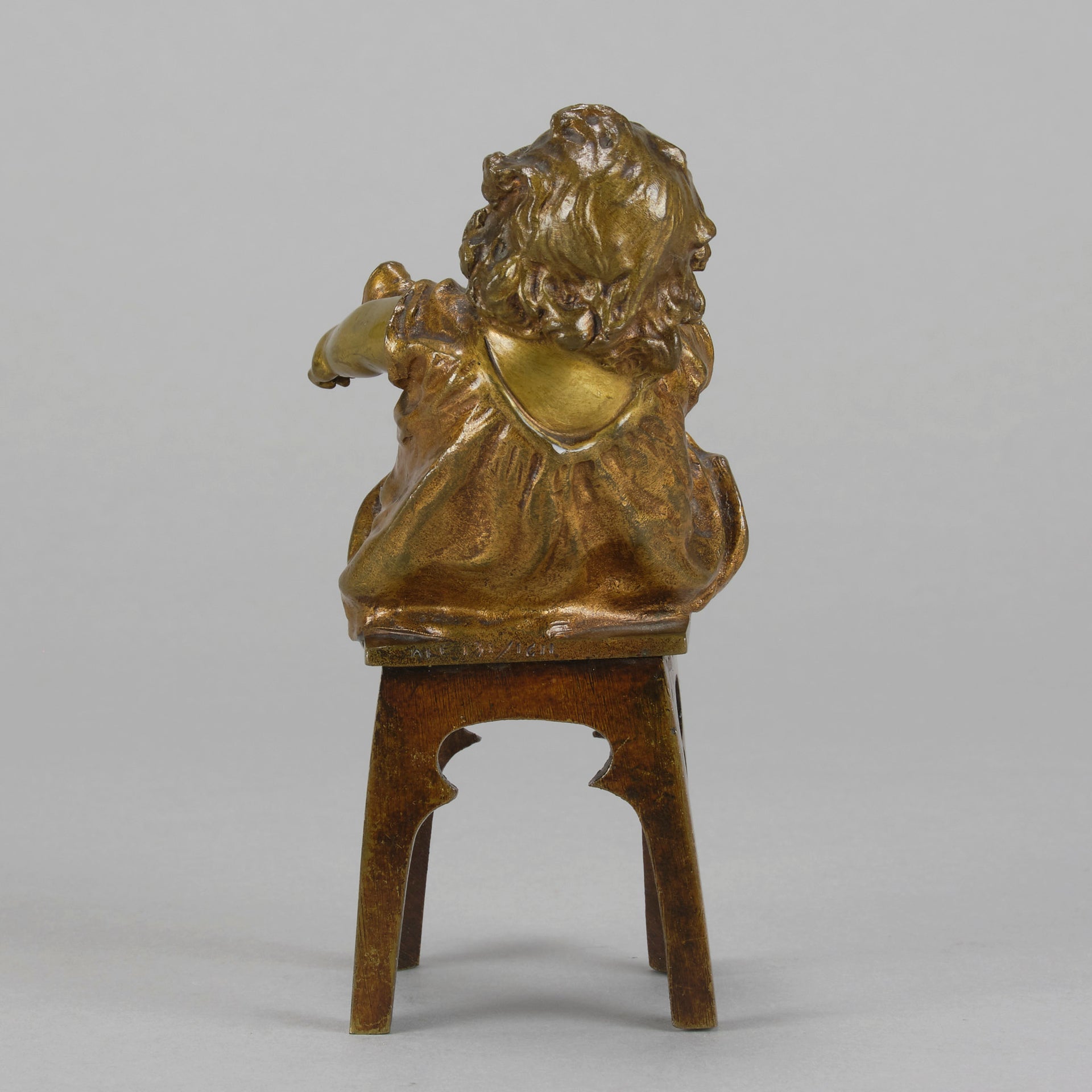 Juan Clara Bronze - Girl Putting On Shoe - Hickmet Fine Arts 