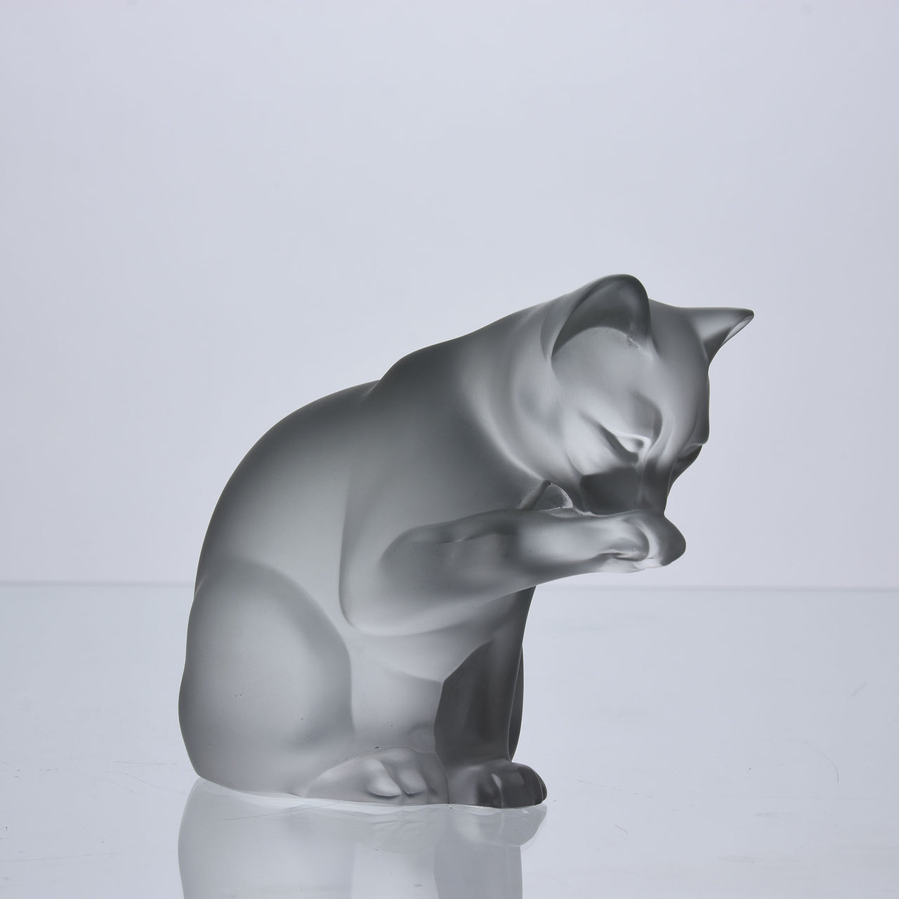 "Chat a sa Toilette" by Lalique